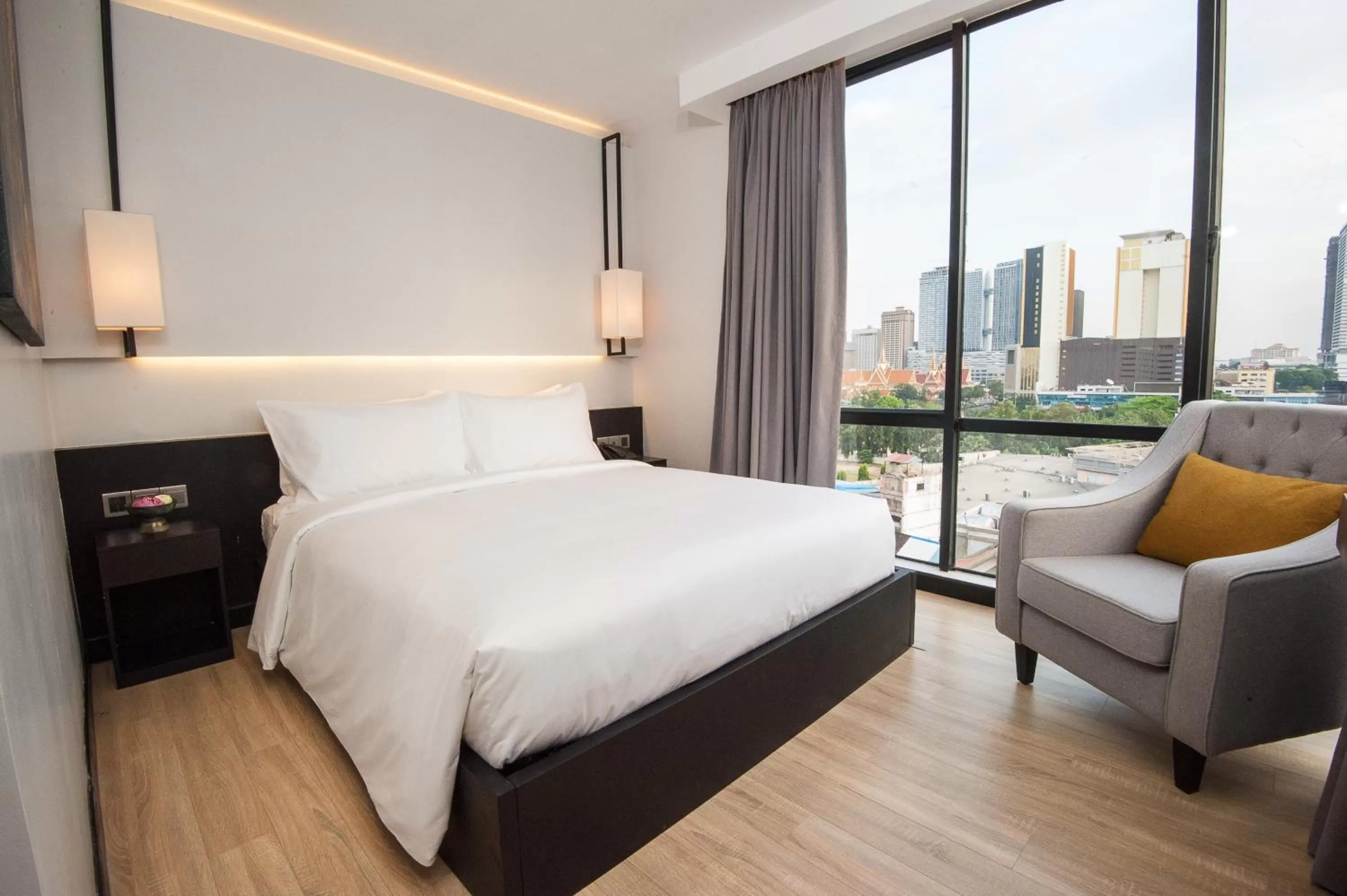 Bed in GLOW PARK HOTEL Grand Royal Palace