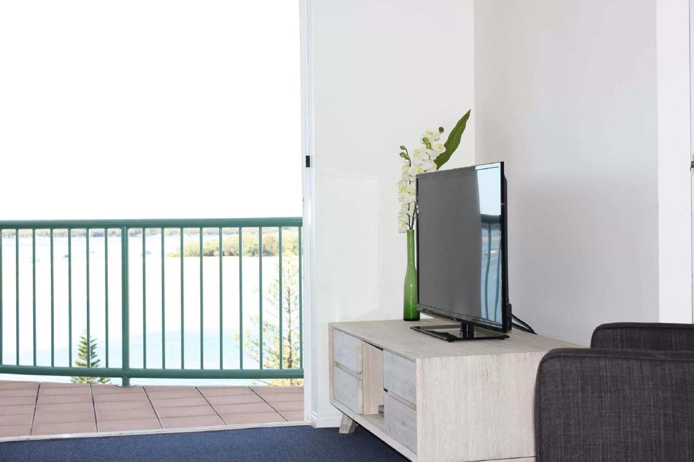 Living room in Royal Pacific Resort