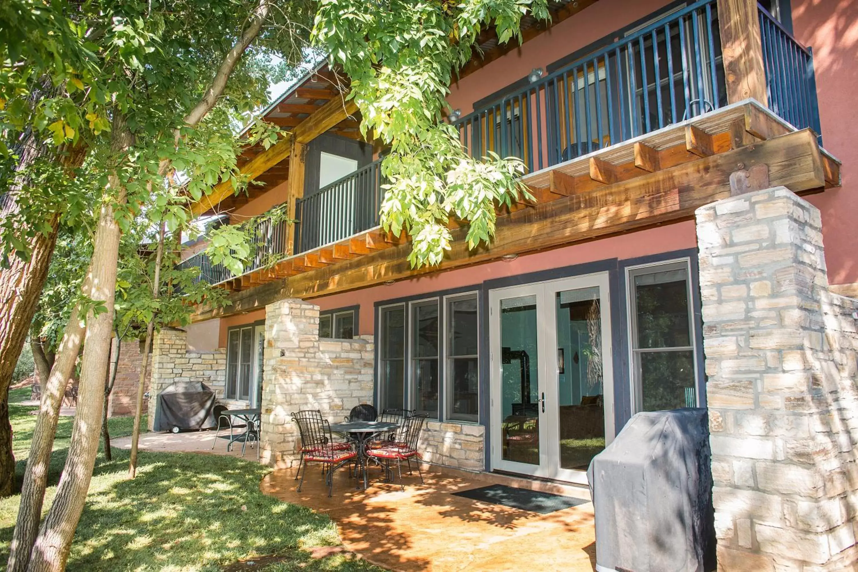 Property Building in Moab Springs Ranch