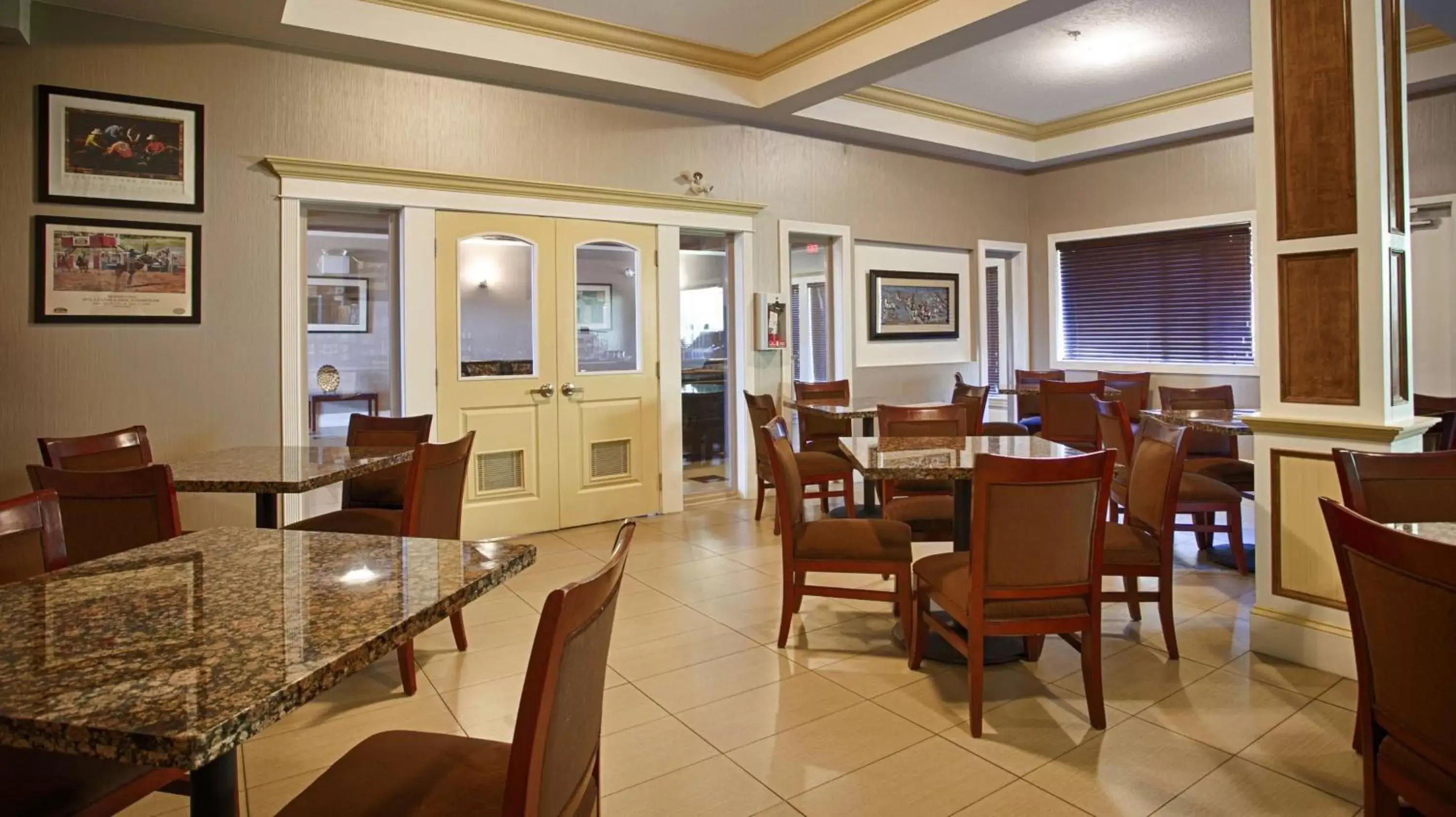 Restaurant/Places to Eat in Best Western Williams Lake