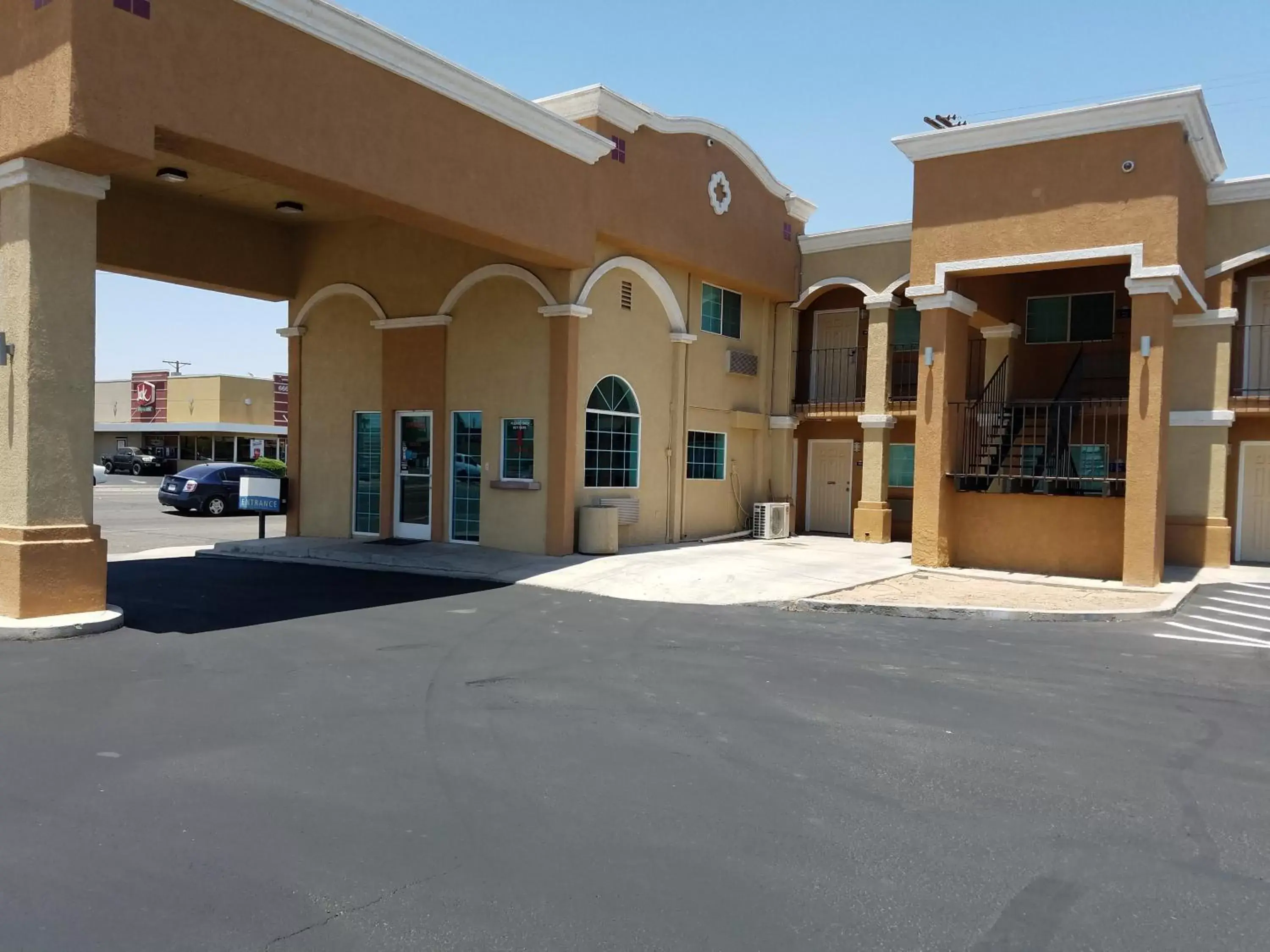 Property building in Days Inn by Wyndham El Centro Property building in Days Inn by Wyndham El Centro