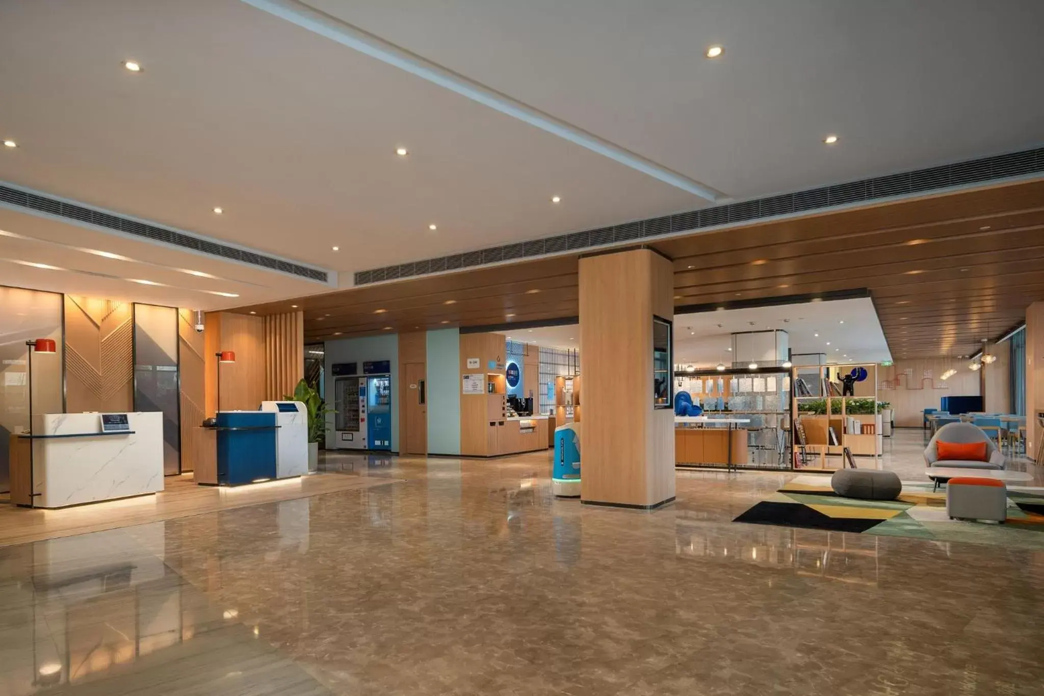 Property building, Lobby/Reception in Holiday Inn Express Shanghai Pujiang, an IHG Hotel