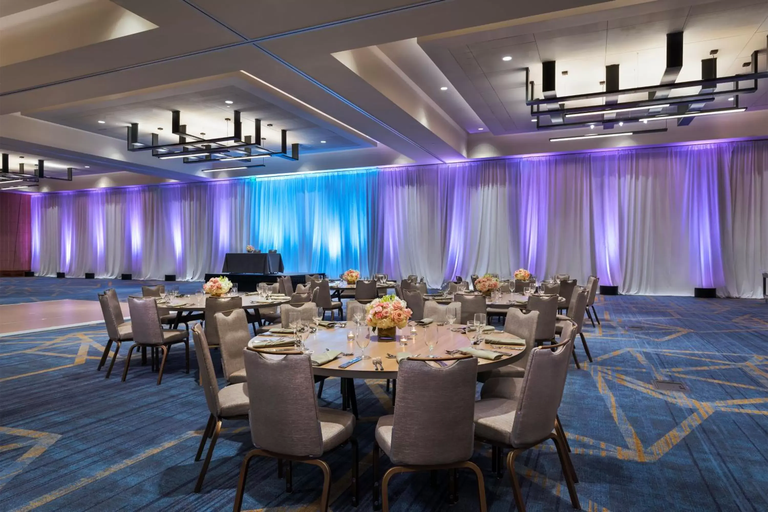 Banquet/Function facilities, Restaurant/Places to Eat in The Westin Irving Convention Center at Las Colinas