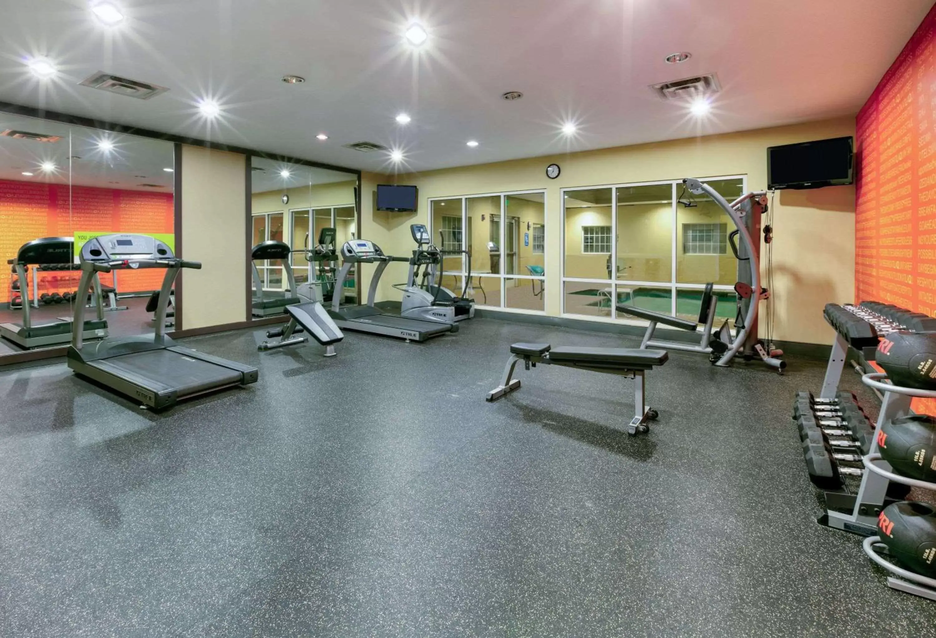 Fitness Center/Facilities in La Quinta by Wyndham Clinton Historic Route 66