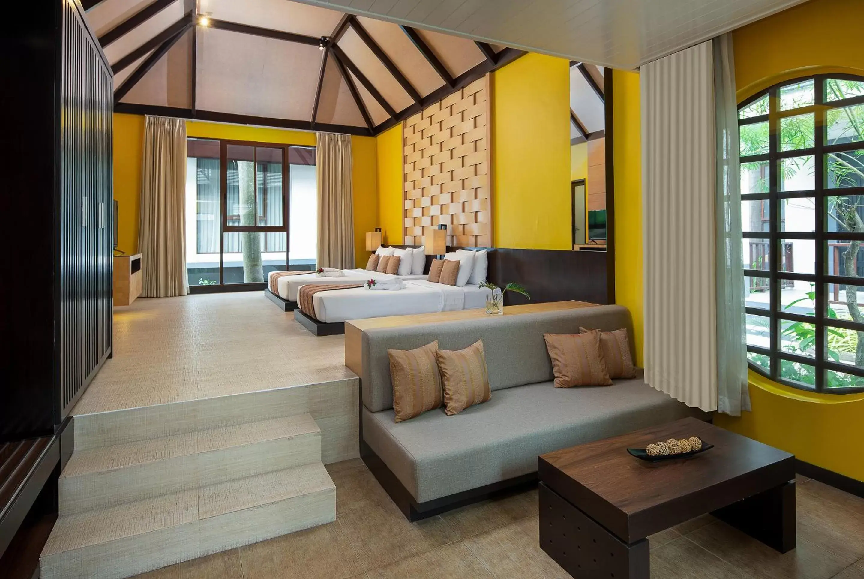 Bathroom, Seating Area in The Zign Hotel