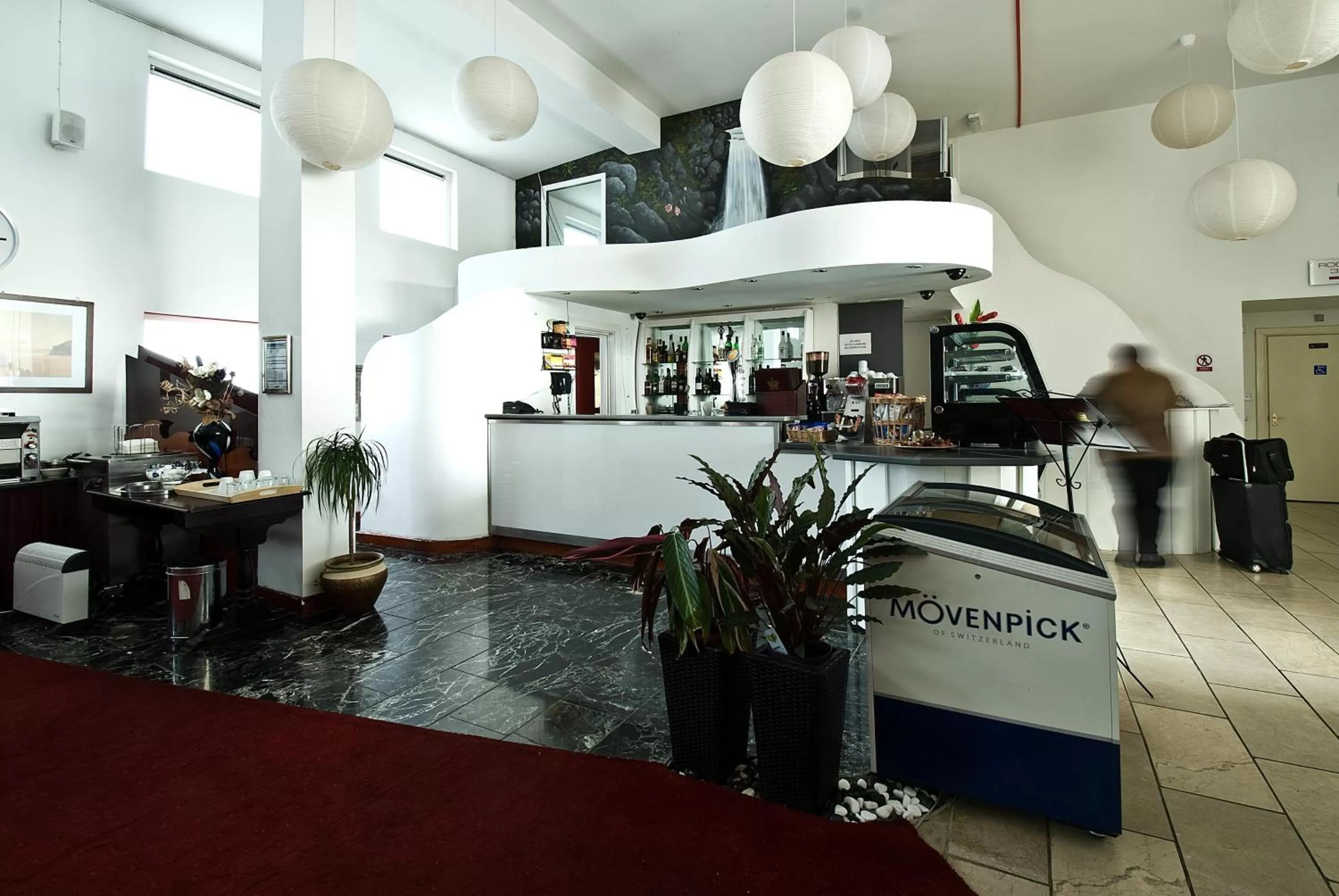 Lobby or reception in Desalis Hotel London Stansted