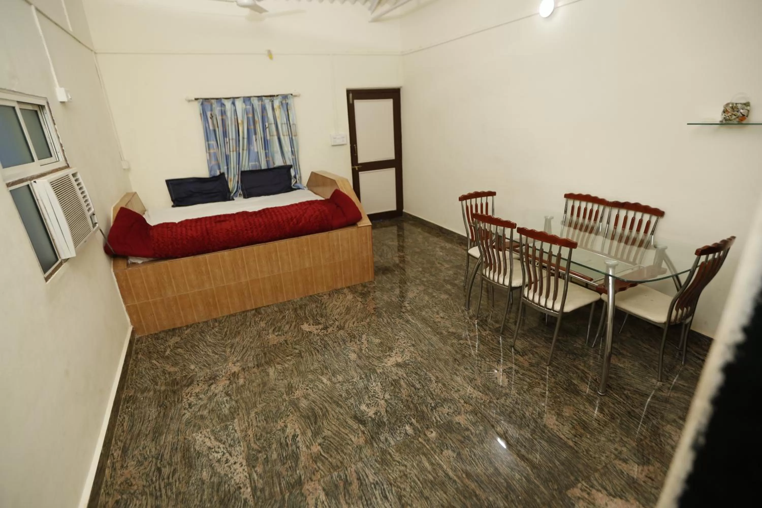 Bed in Ashoka Villa 3 BHK Mahabaleshwar