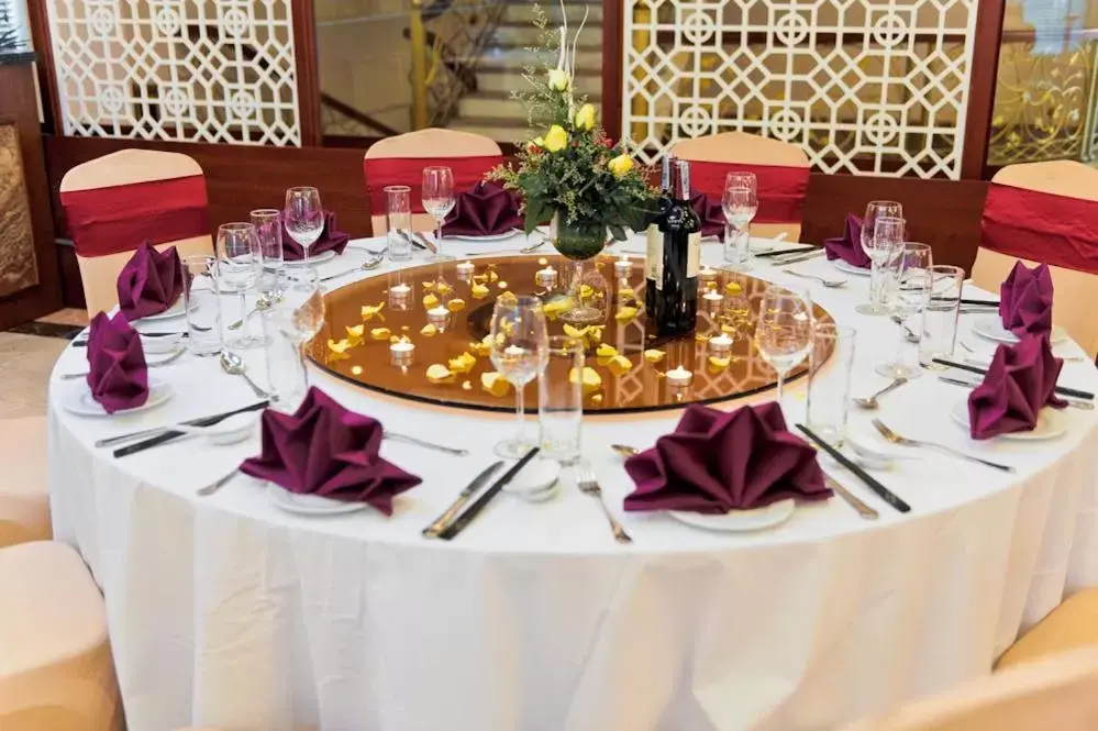 Restaurant/places to eat, Banquet Facilities in Muong Thanh Grand Xa La Hotel