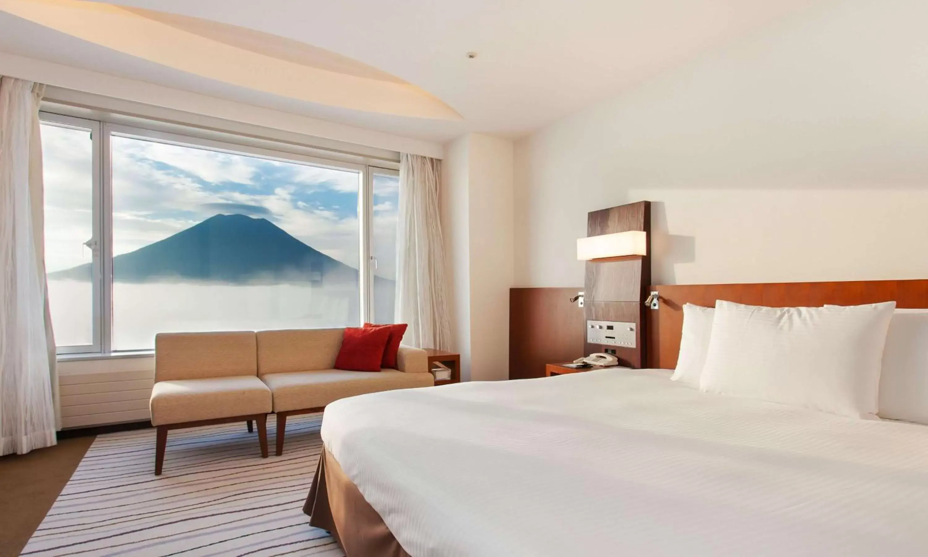 Bed, Mountain View in Hilton Niseko Village
