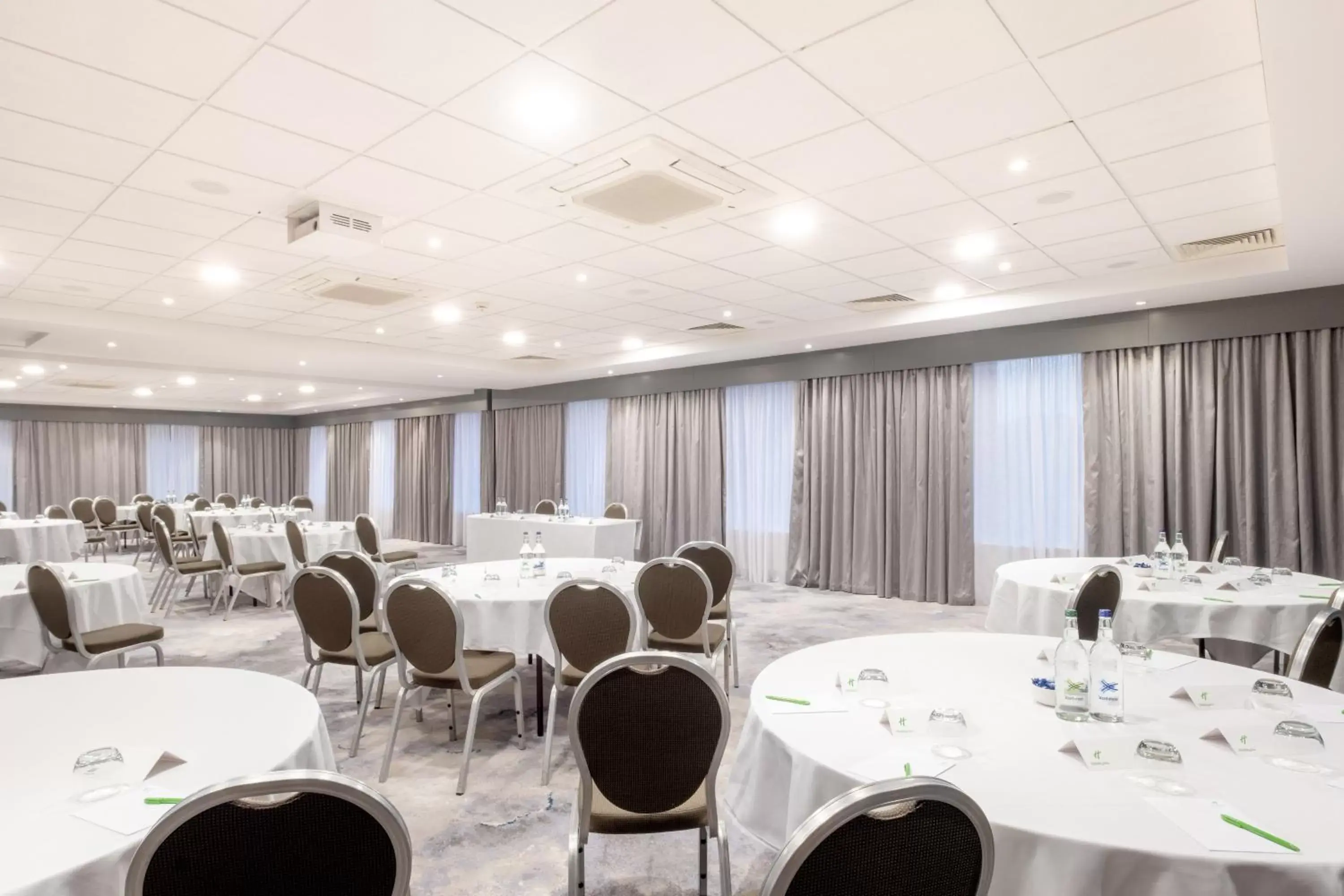 Meeting/conference room, Banquet Facilities in Holiday Inn Stevenage, an IHG Hotel