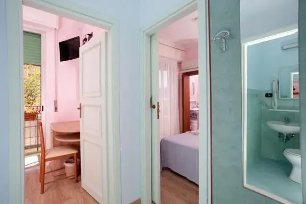 Toilet, Bathroom in Hotel Vallechiara