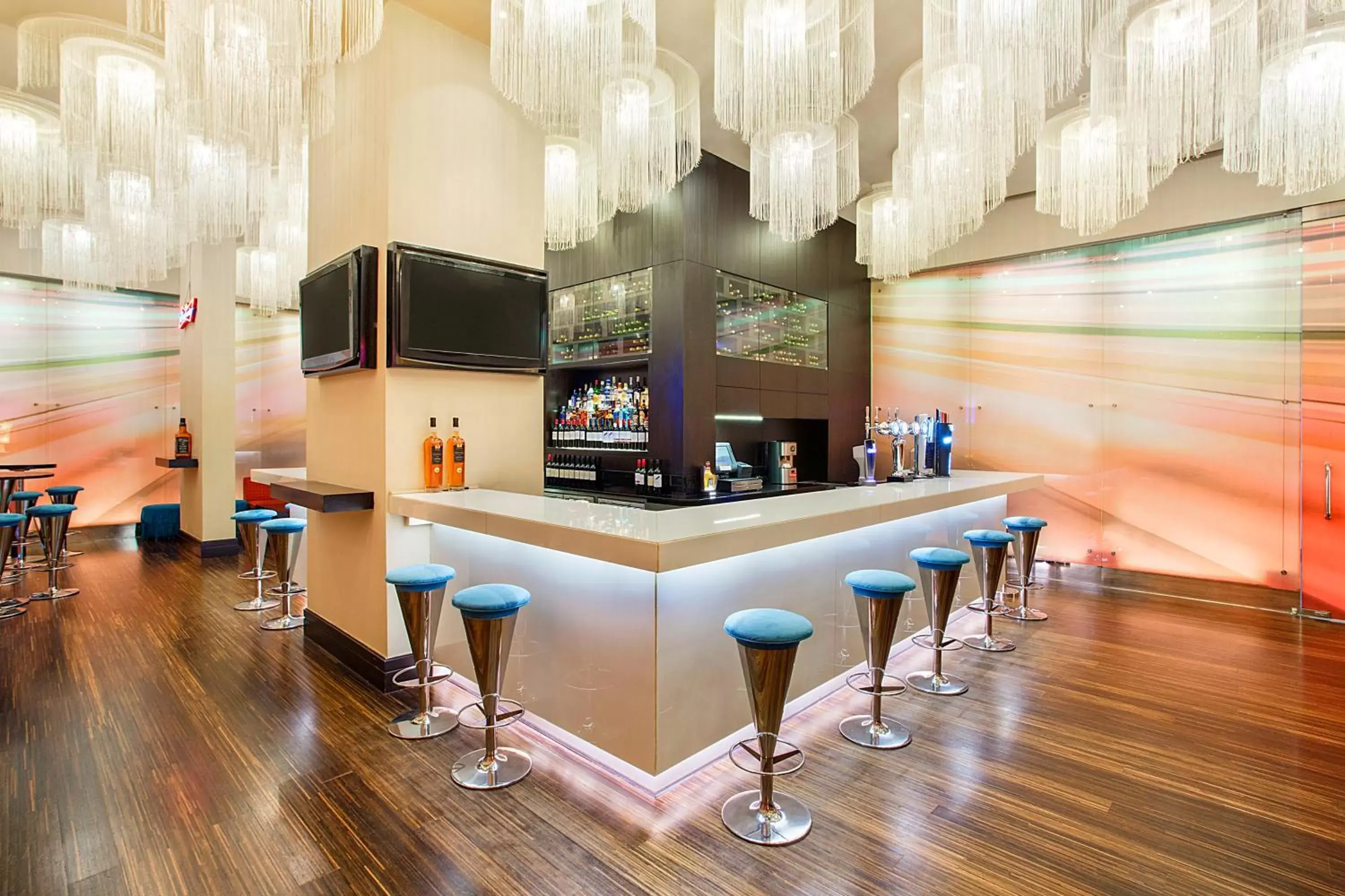 Alcoholic drinks, Lounge/Bar in Ibis Mall Of The Emirates