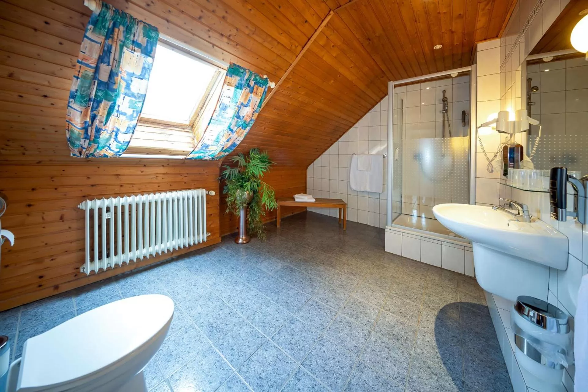 Bathroom in Gasthof zum Siegburger