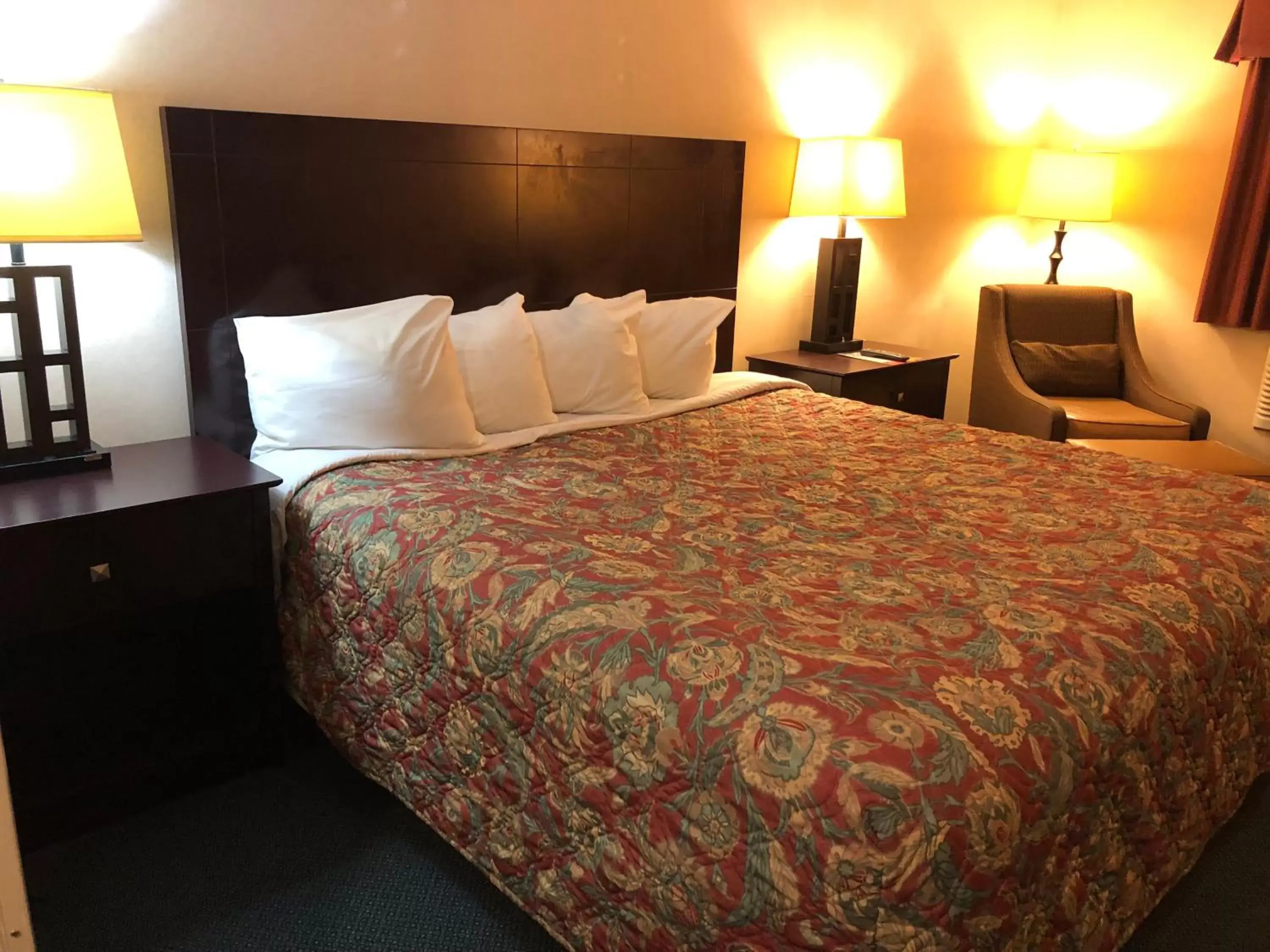 Bed in Super 8 by Wyndham Superior WI