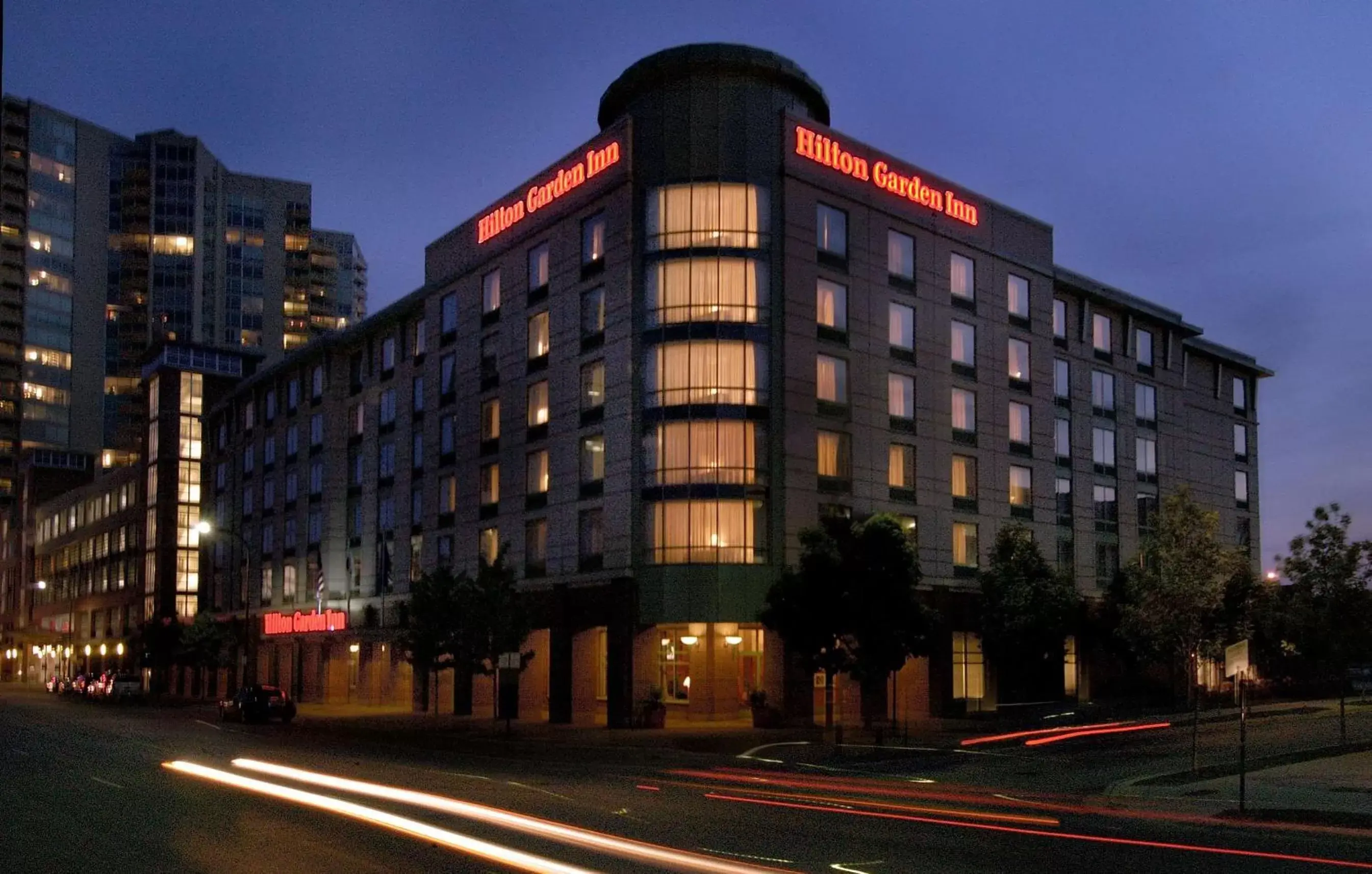 Property Building in Hilton Garden Inn Evanston