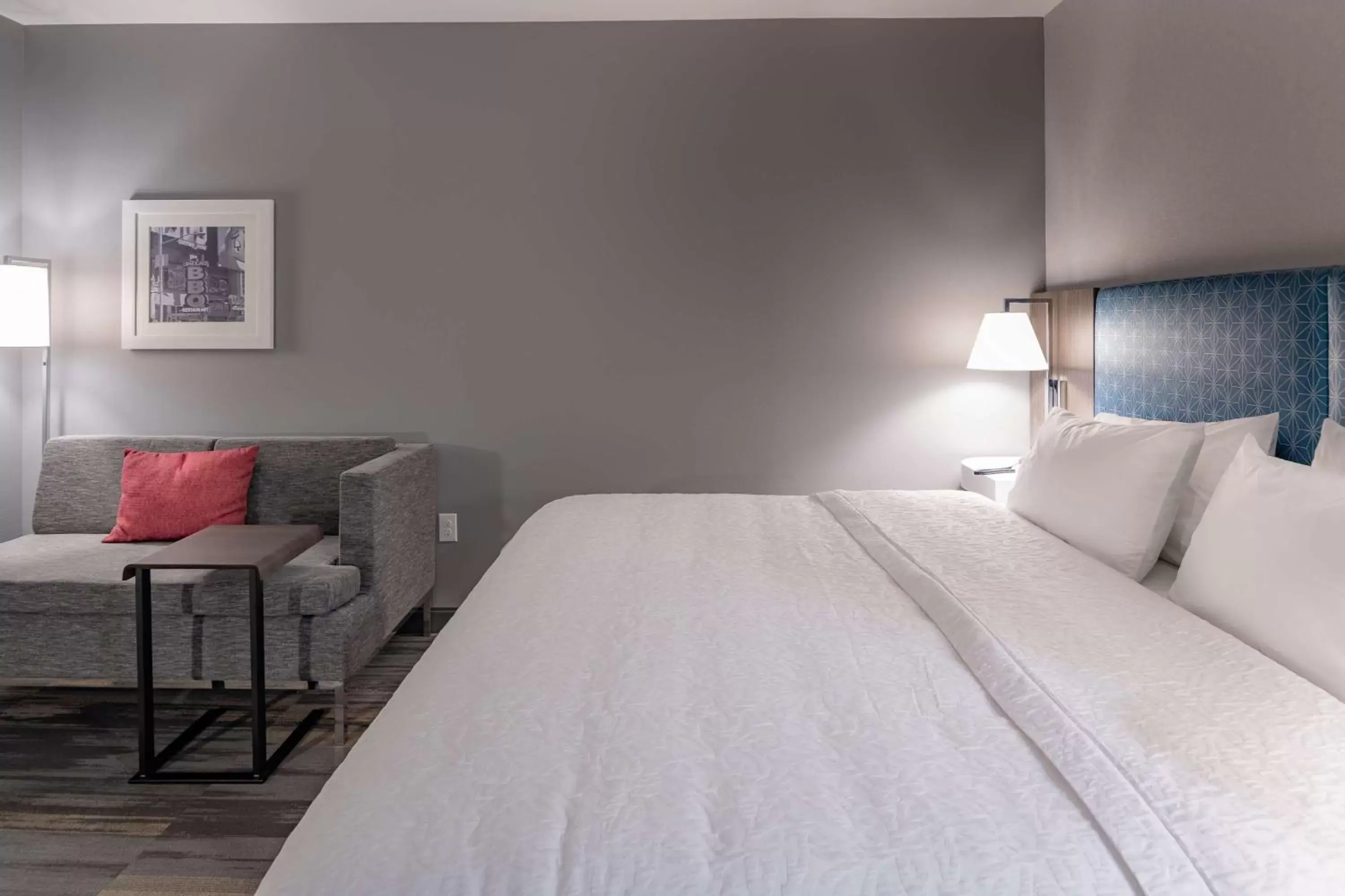 Living room, Bed in Hampton Inn & Suites Dallas/Plano Central
