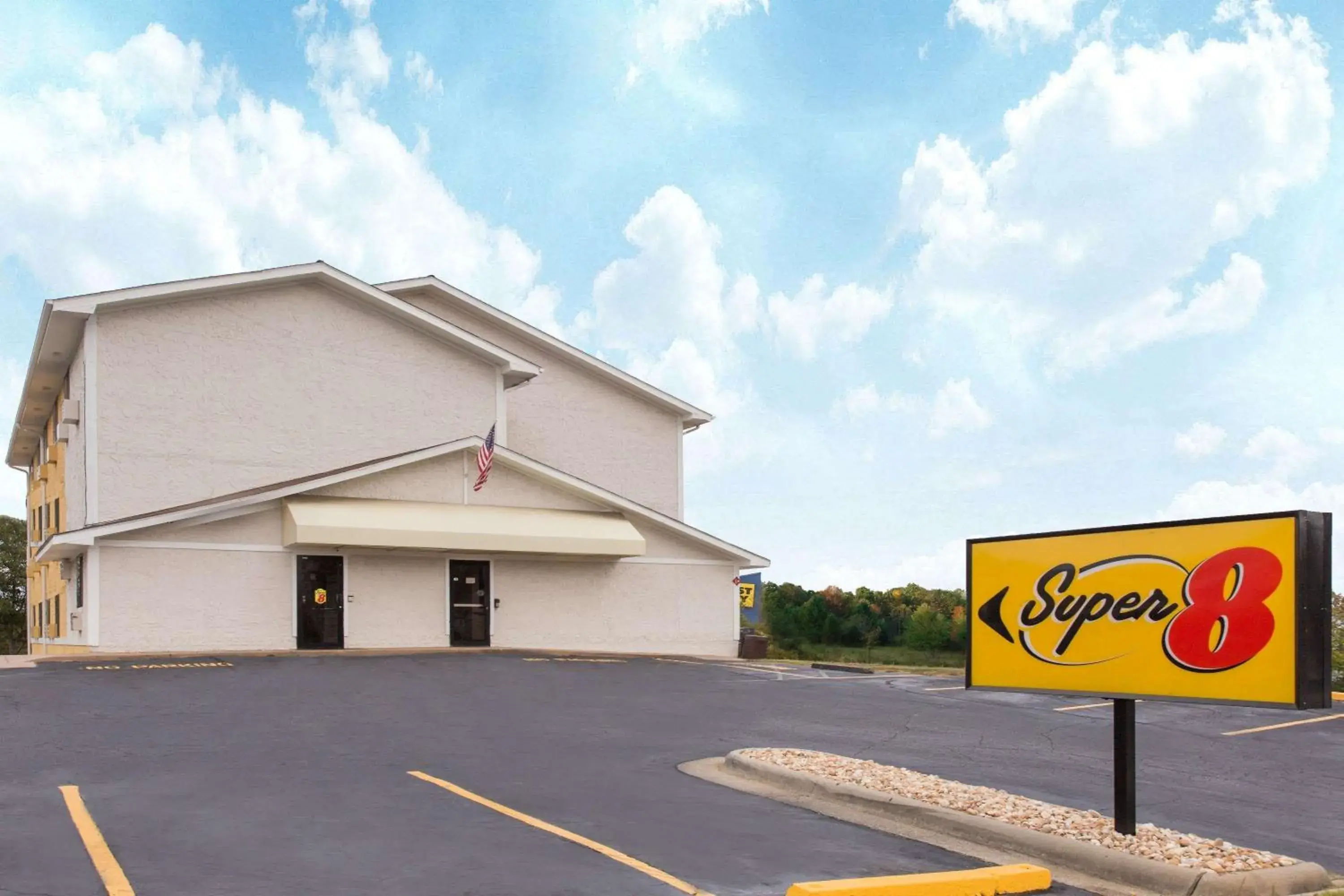 Property building, Property Logo/Sign in Super 8 by Wyndham Columbus Airport