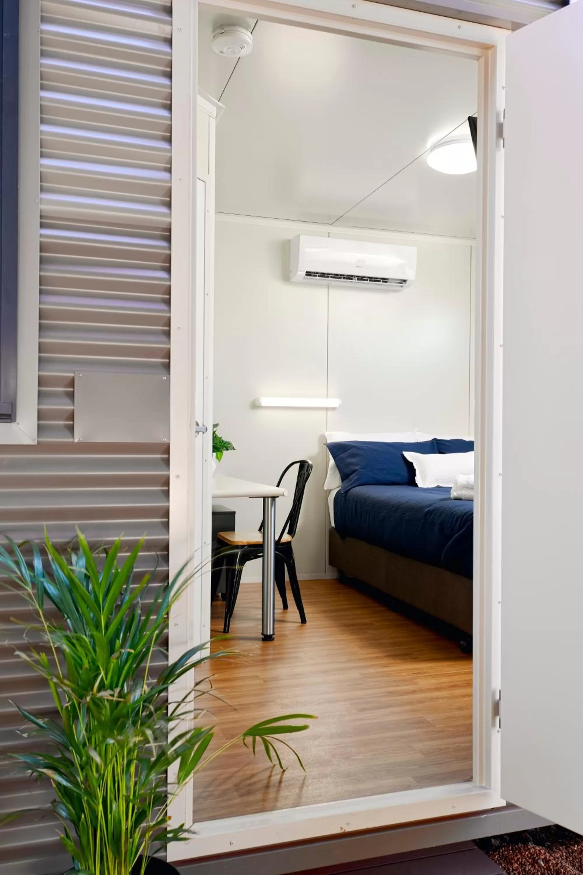 Bed in Red Sands Accommodation Newman