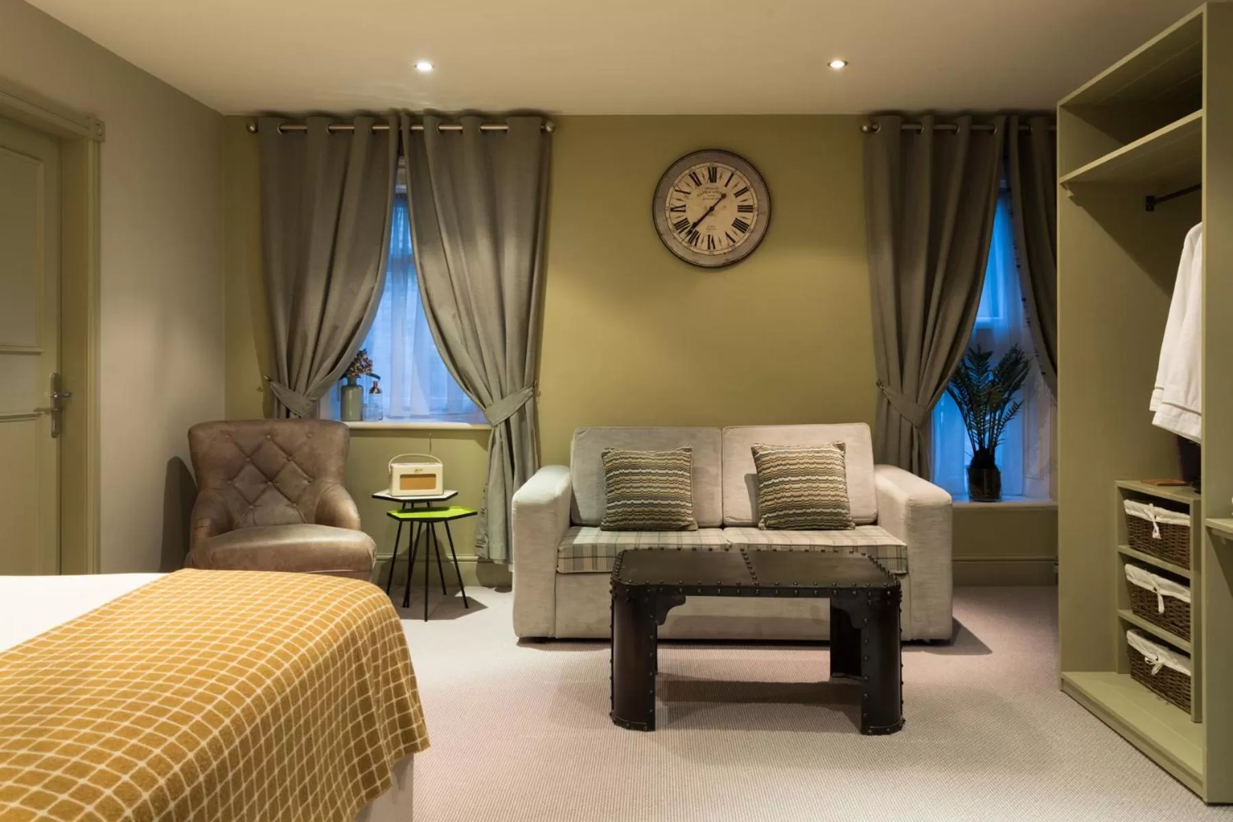 Bedroom, Bed in The Florentine