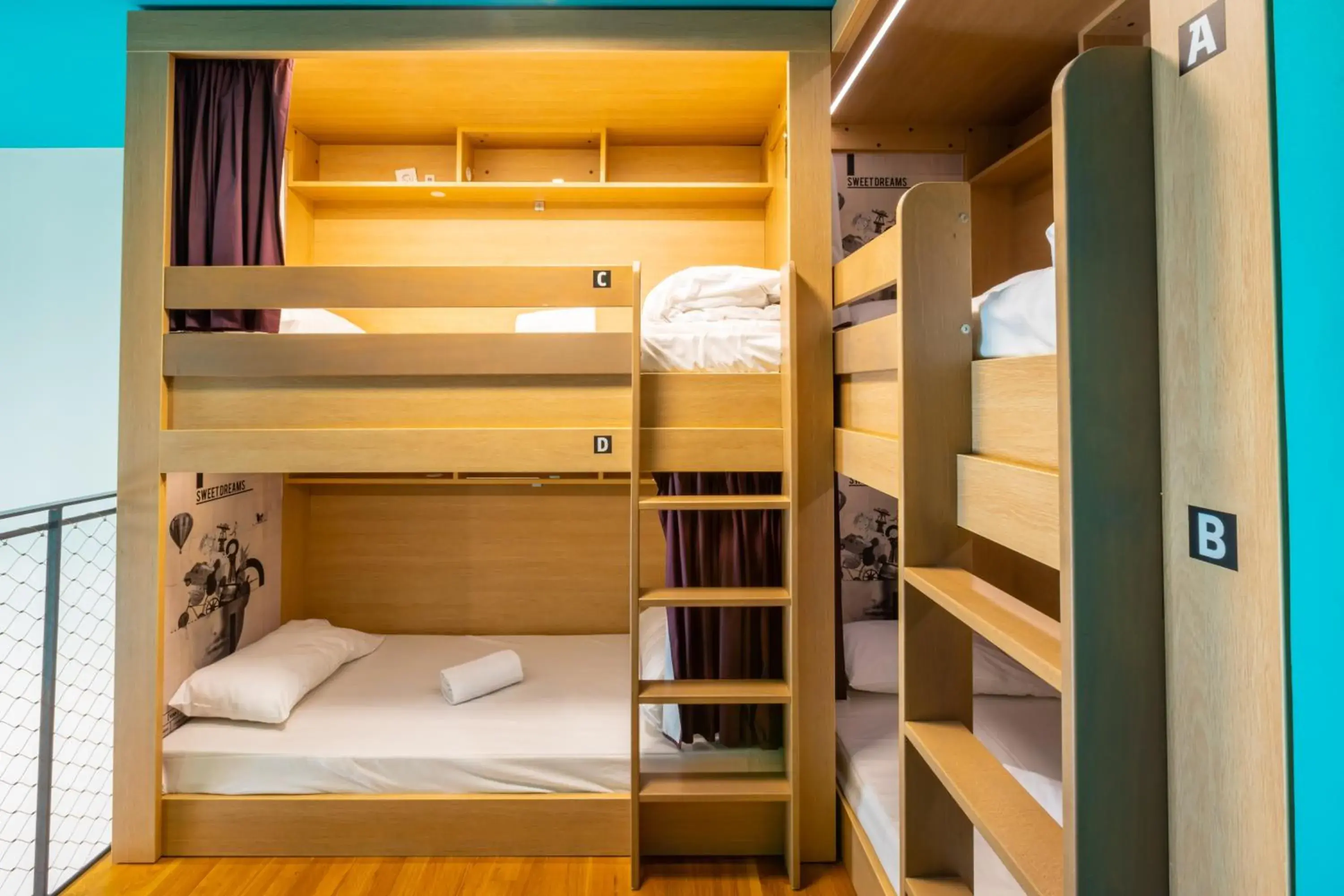 Bedroom, Bunk Bed in The People - Strasbourg