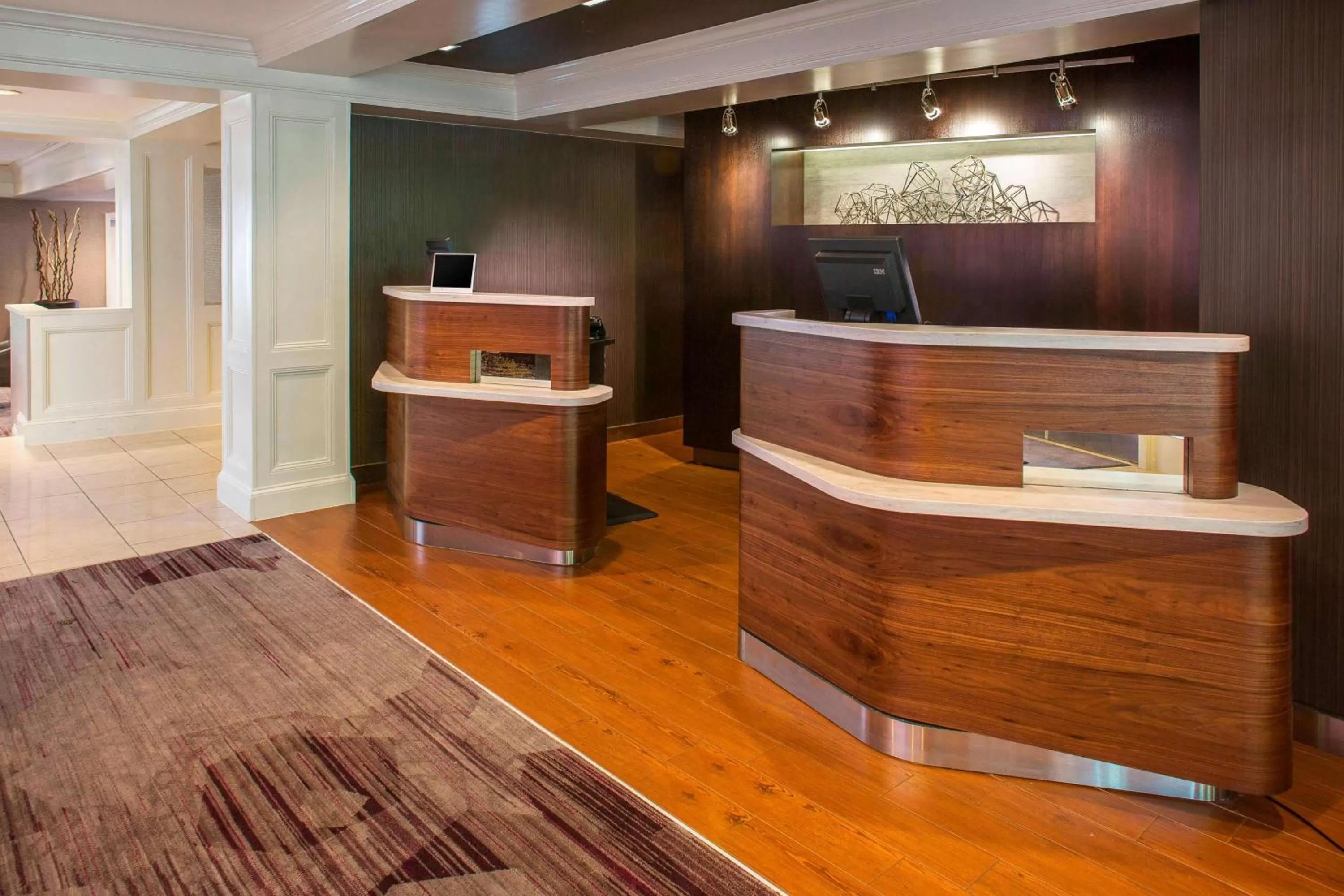 Lobby or reception in Sonesta Select Boston Lowell Chelmsford