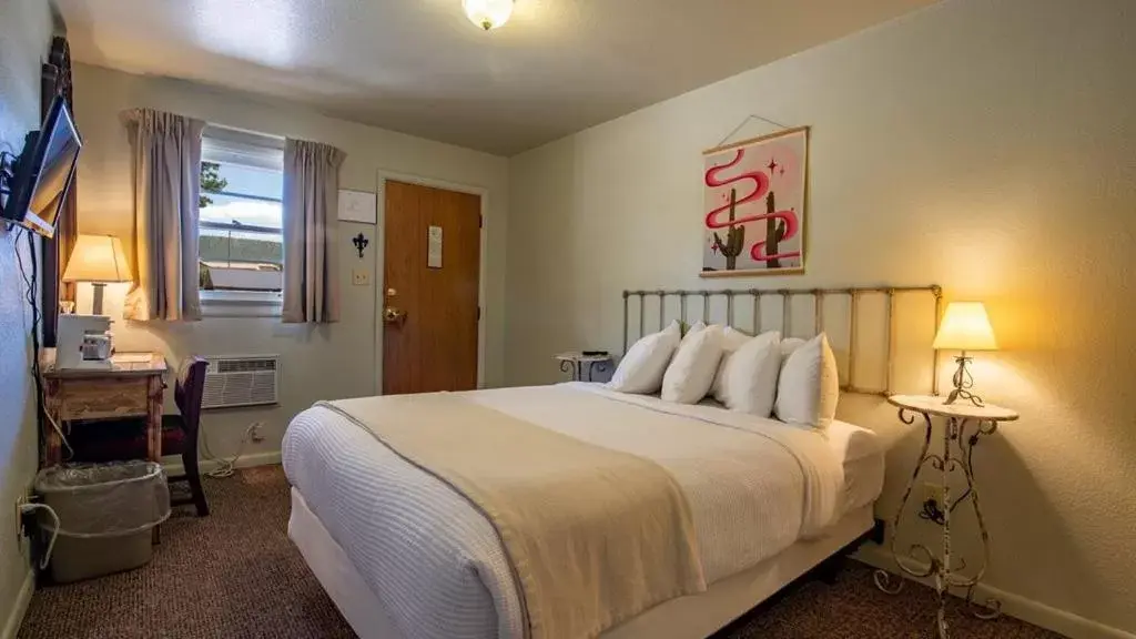 Deluxe Double or Twin Room in The Siesta Motel Deluxe Double or Twin Room in The Siesta Motel