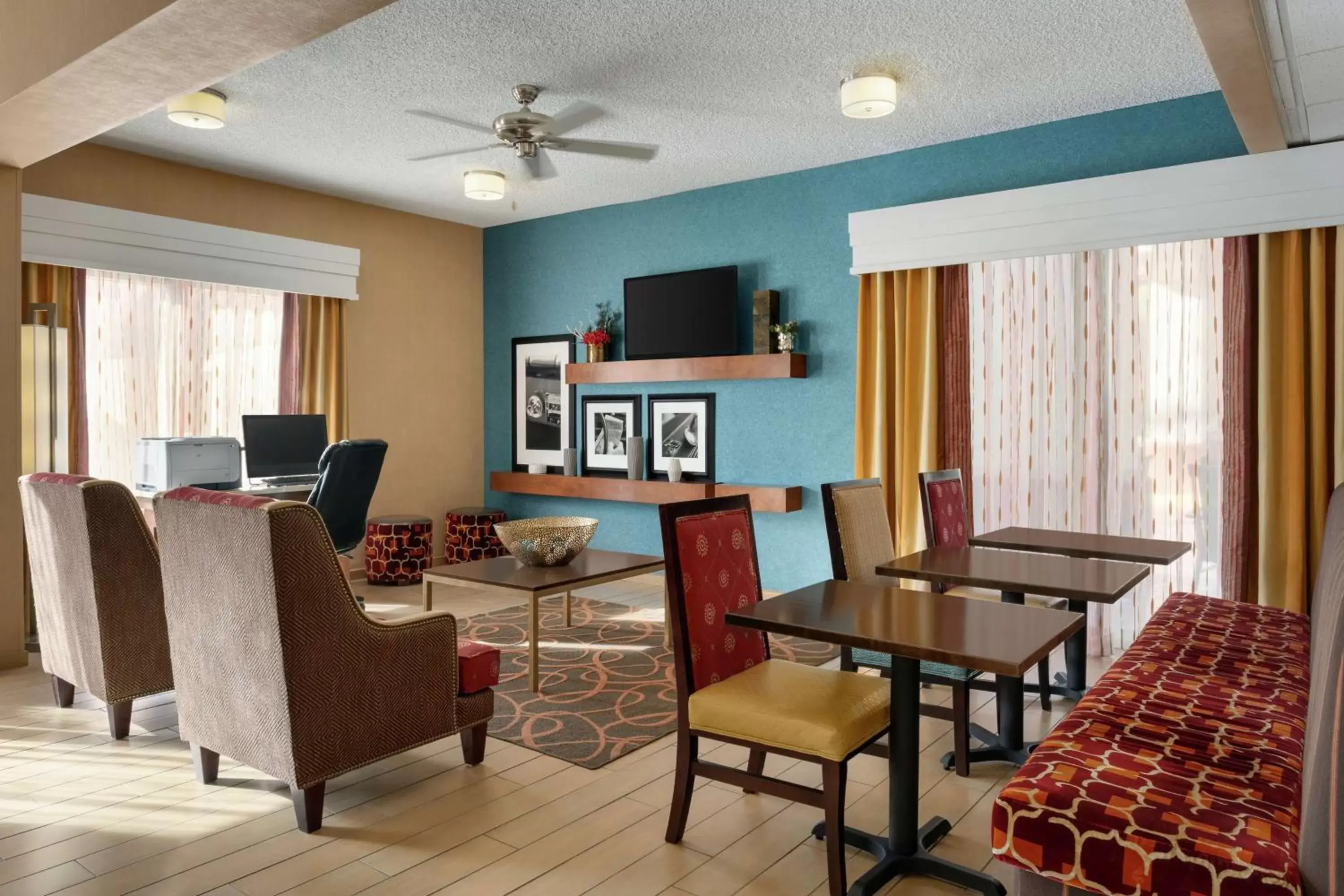 Lobby or reception in Hampton Inn Phoenix-Chandler Lobby or reception in Hampton Inn Phoenix-Chandler