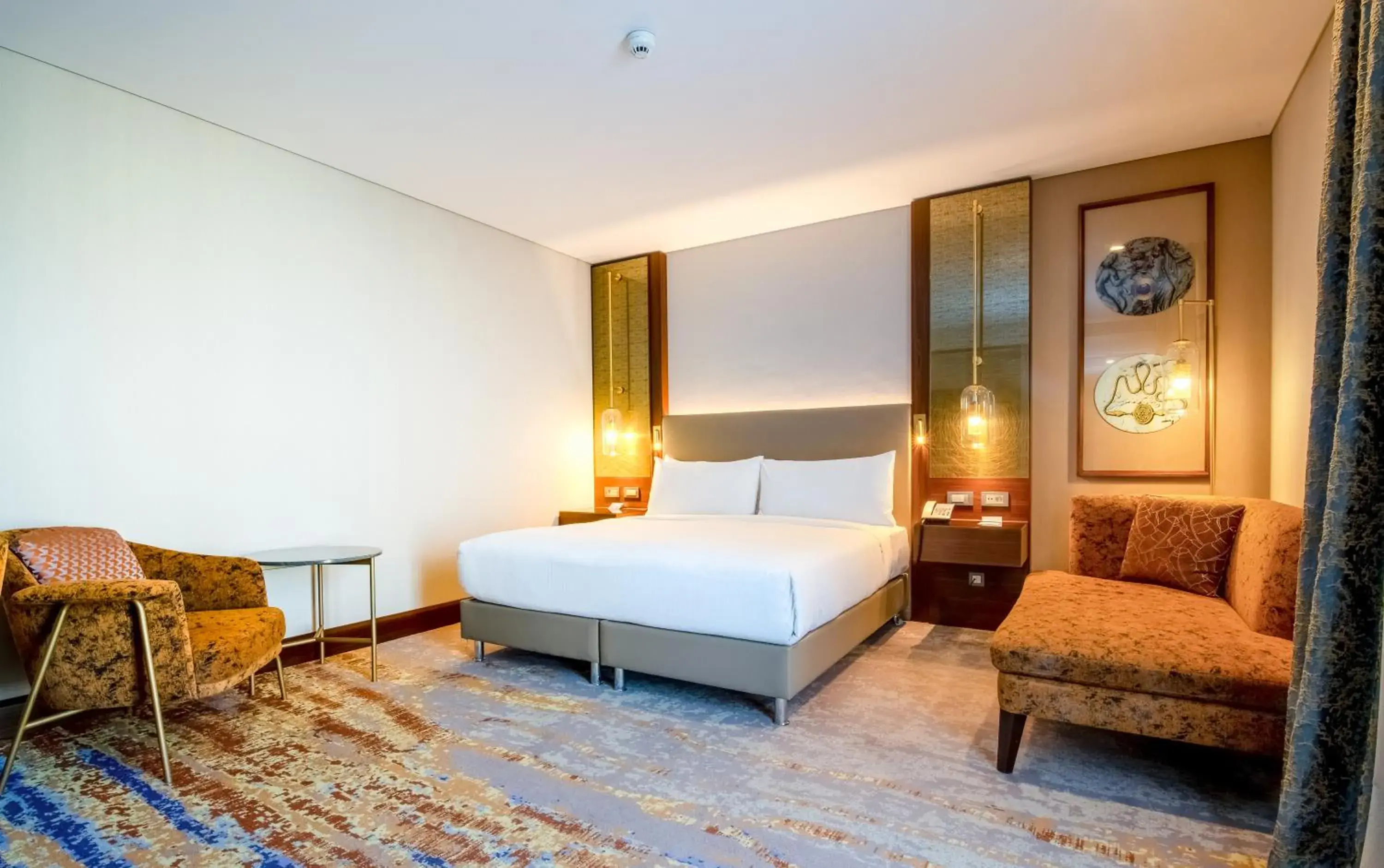 Bedroom, Bed in Doubletree By Hilton Antalya City Centre