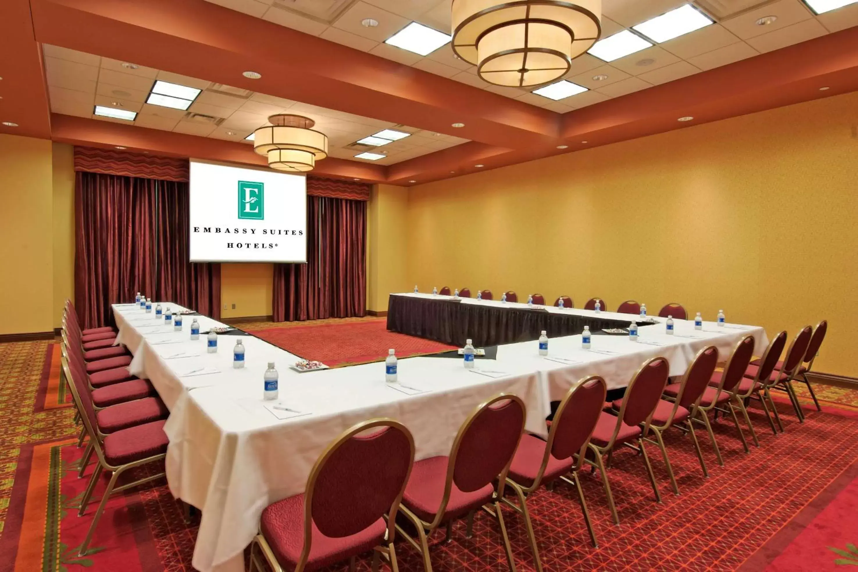 Meeting/conference room in Embassy Suites Omaha- La Vista/ Hotel & Conference Center