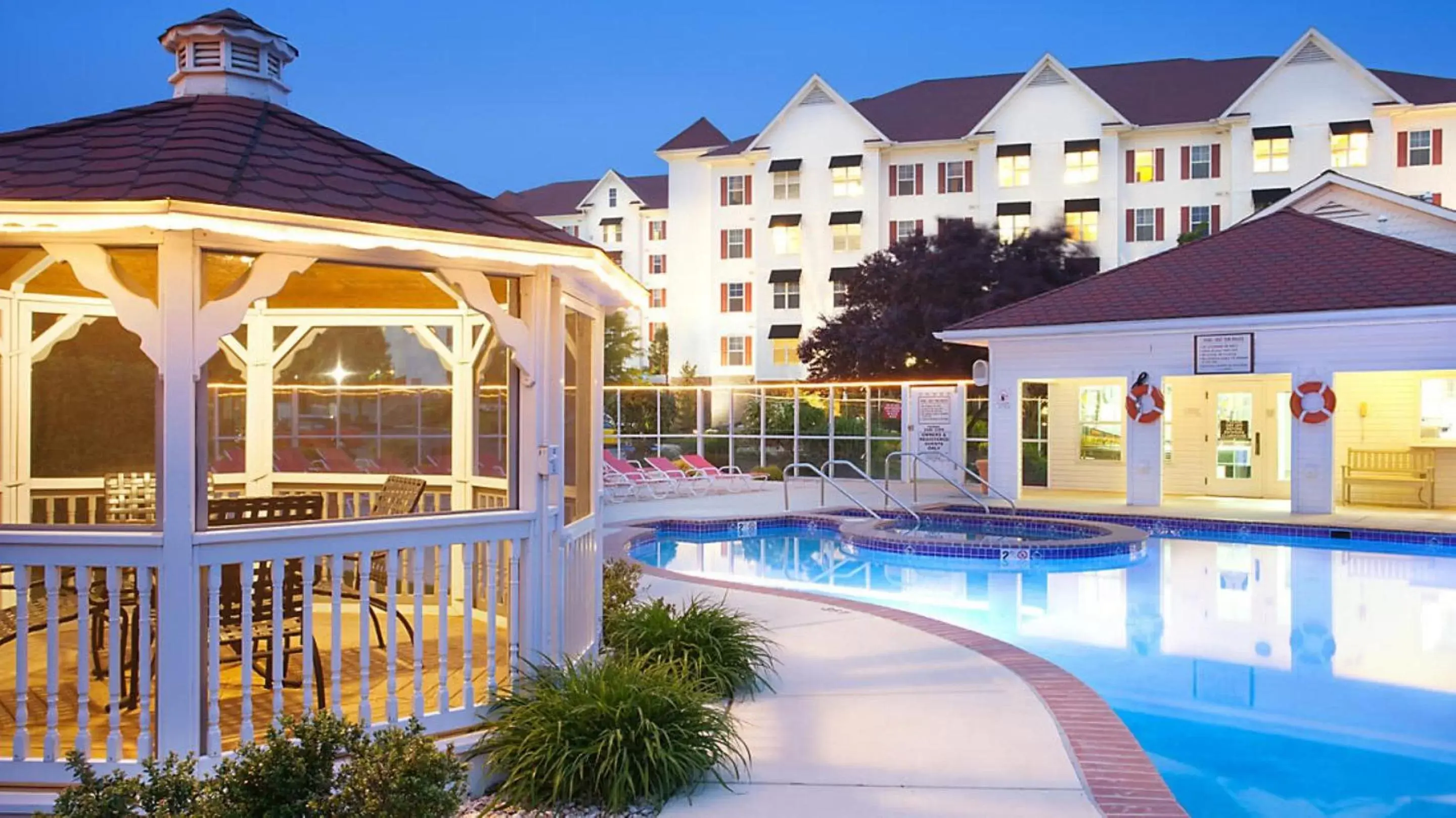 Swimming Pool in Bluegreen Vacations Suites at Hershey