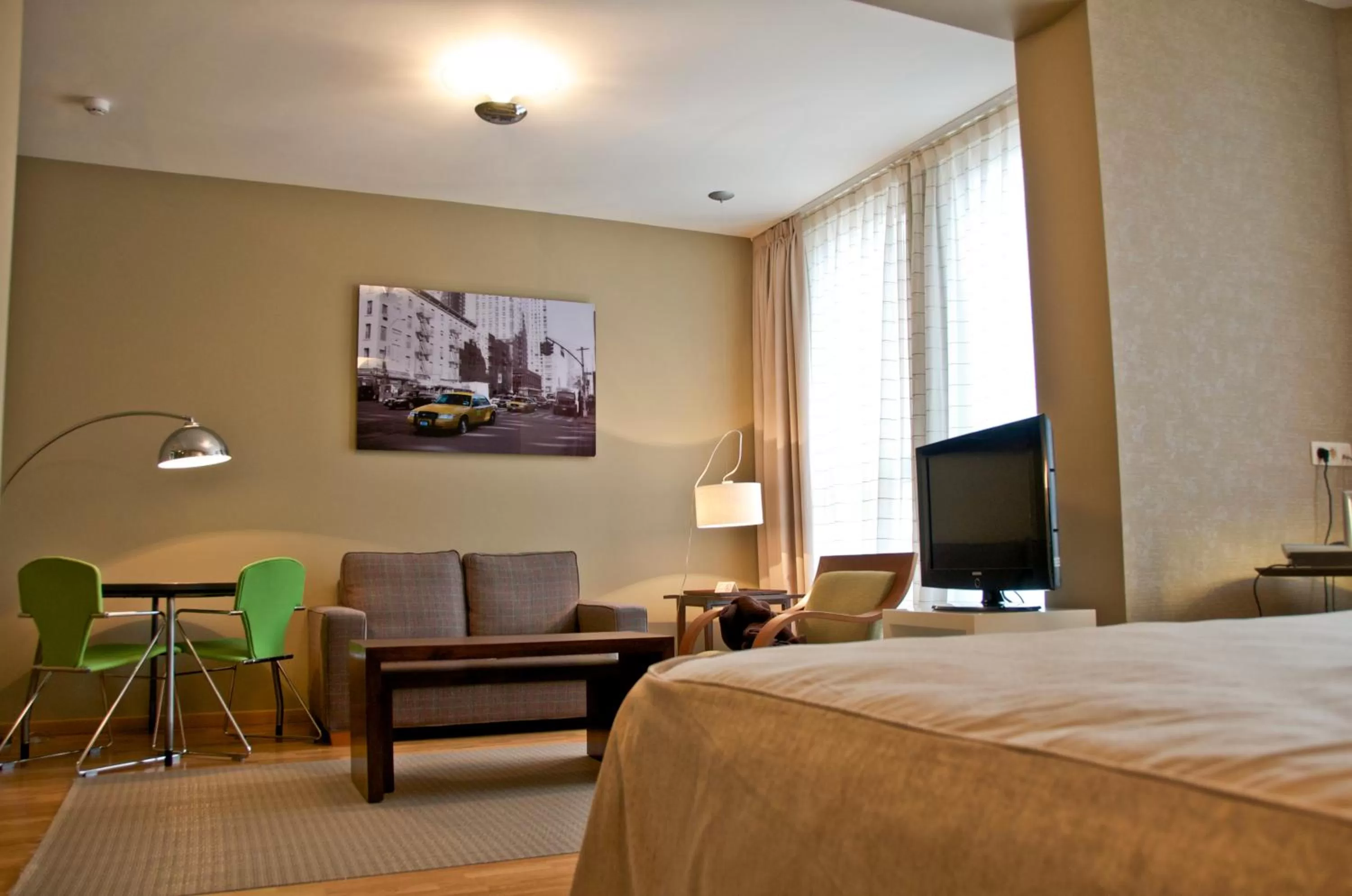 TV and multimedia in MAS Aparthotel EU