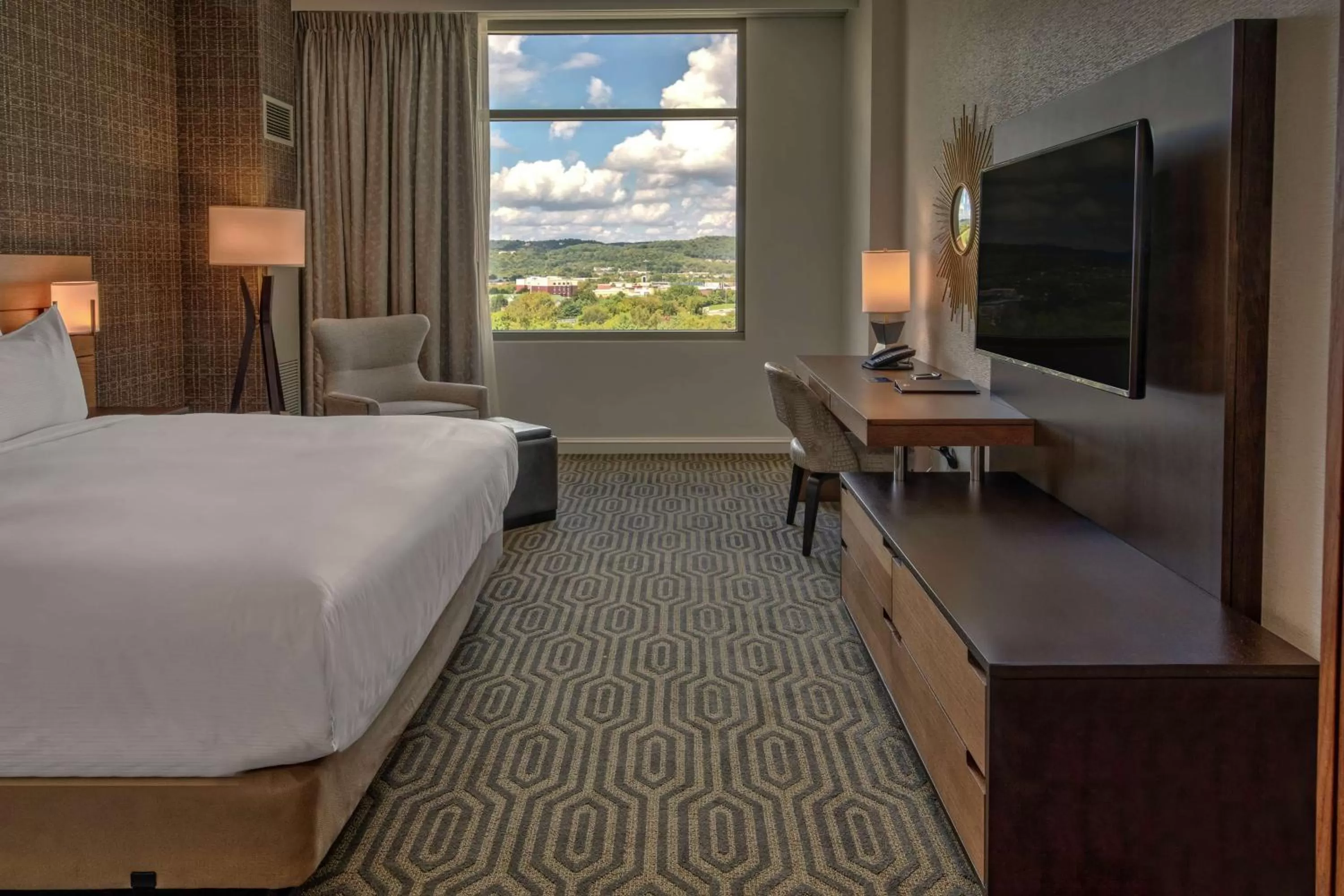 Bedroom, Bed in Hilton Franklin Cool Springs