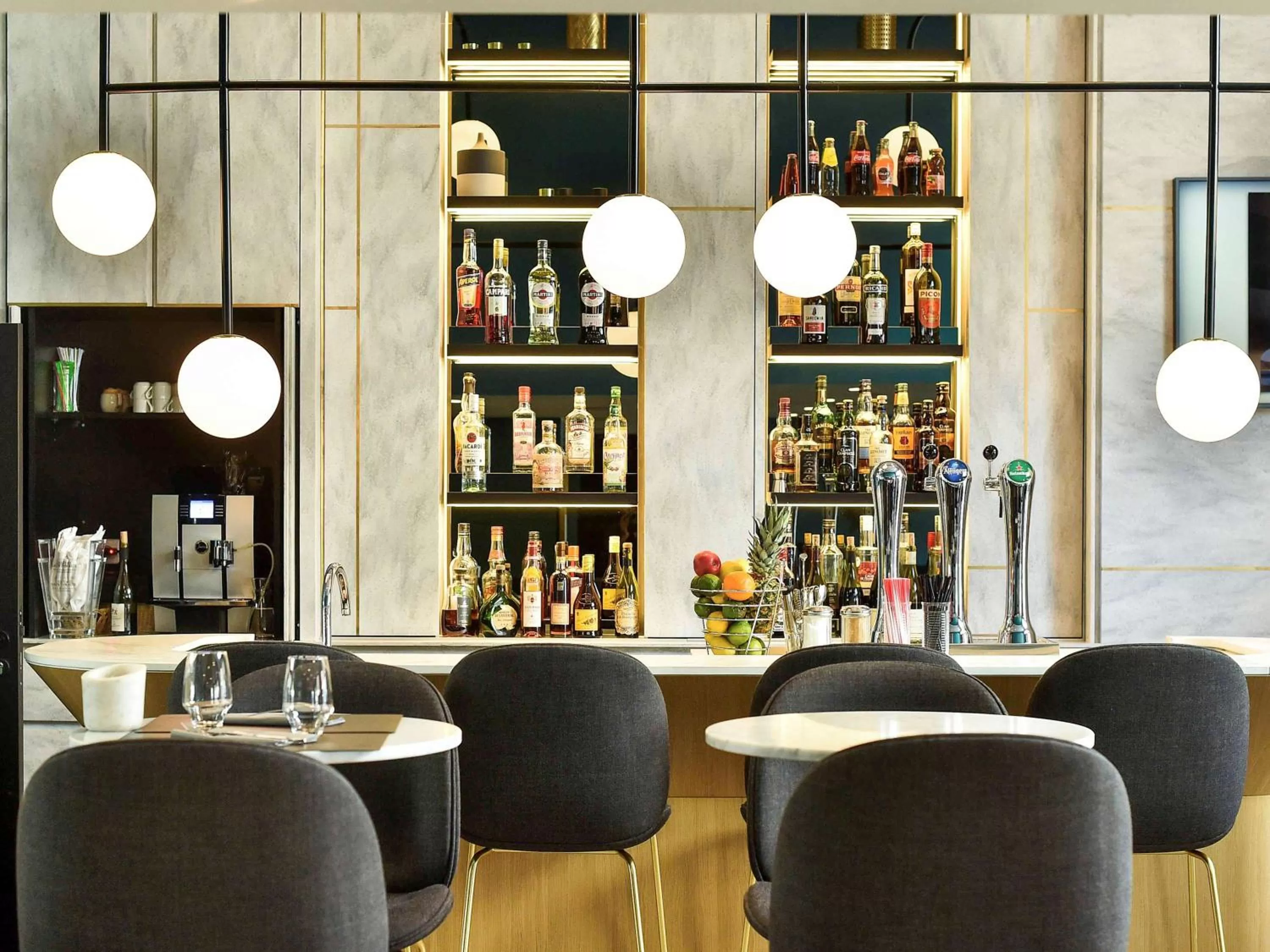 Restaurant/places to eat in ibis Styles Dijon Central