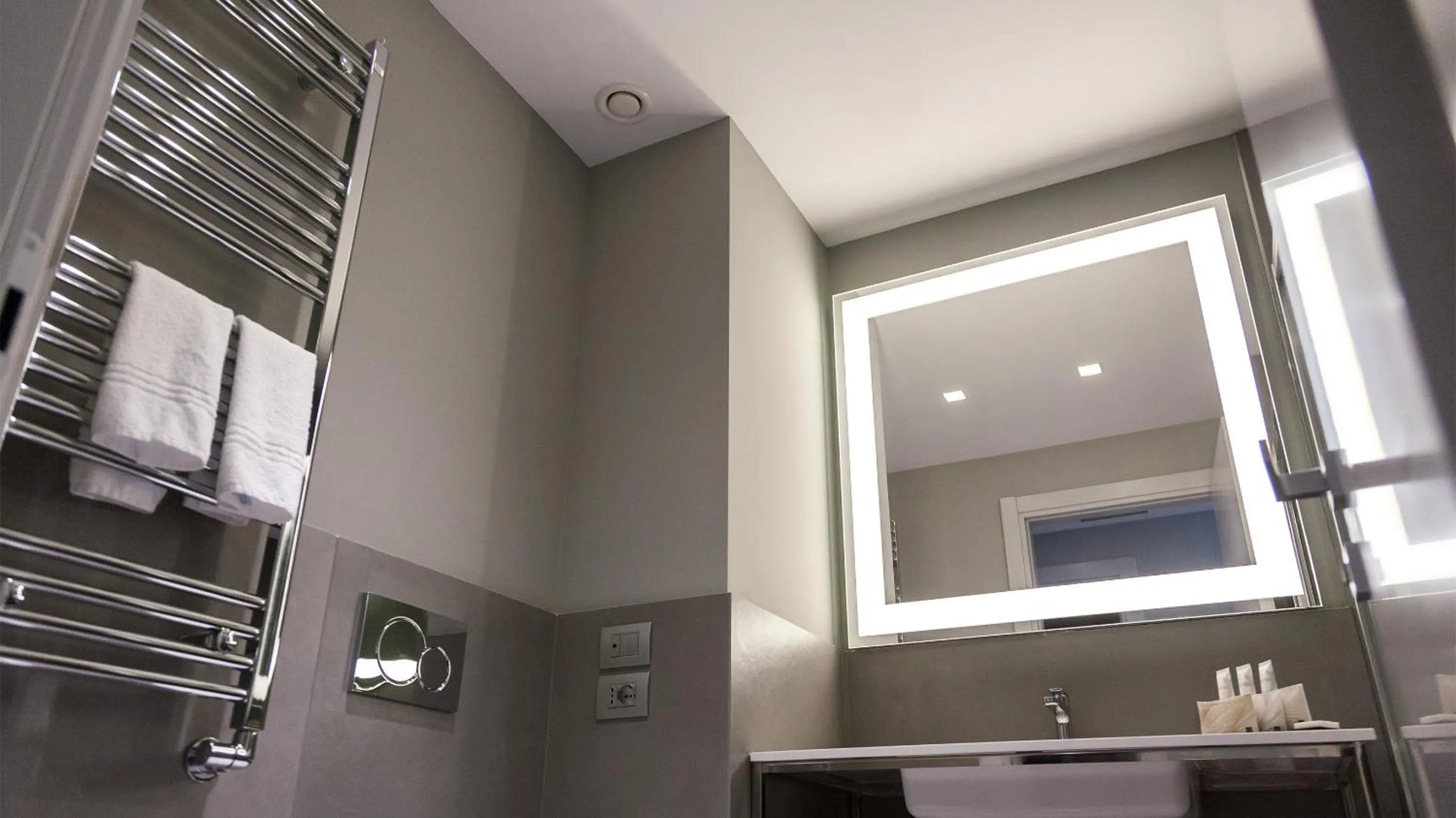 Bathroom in G Hotel Pescara