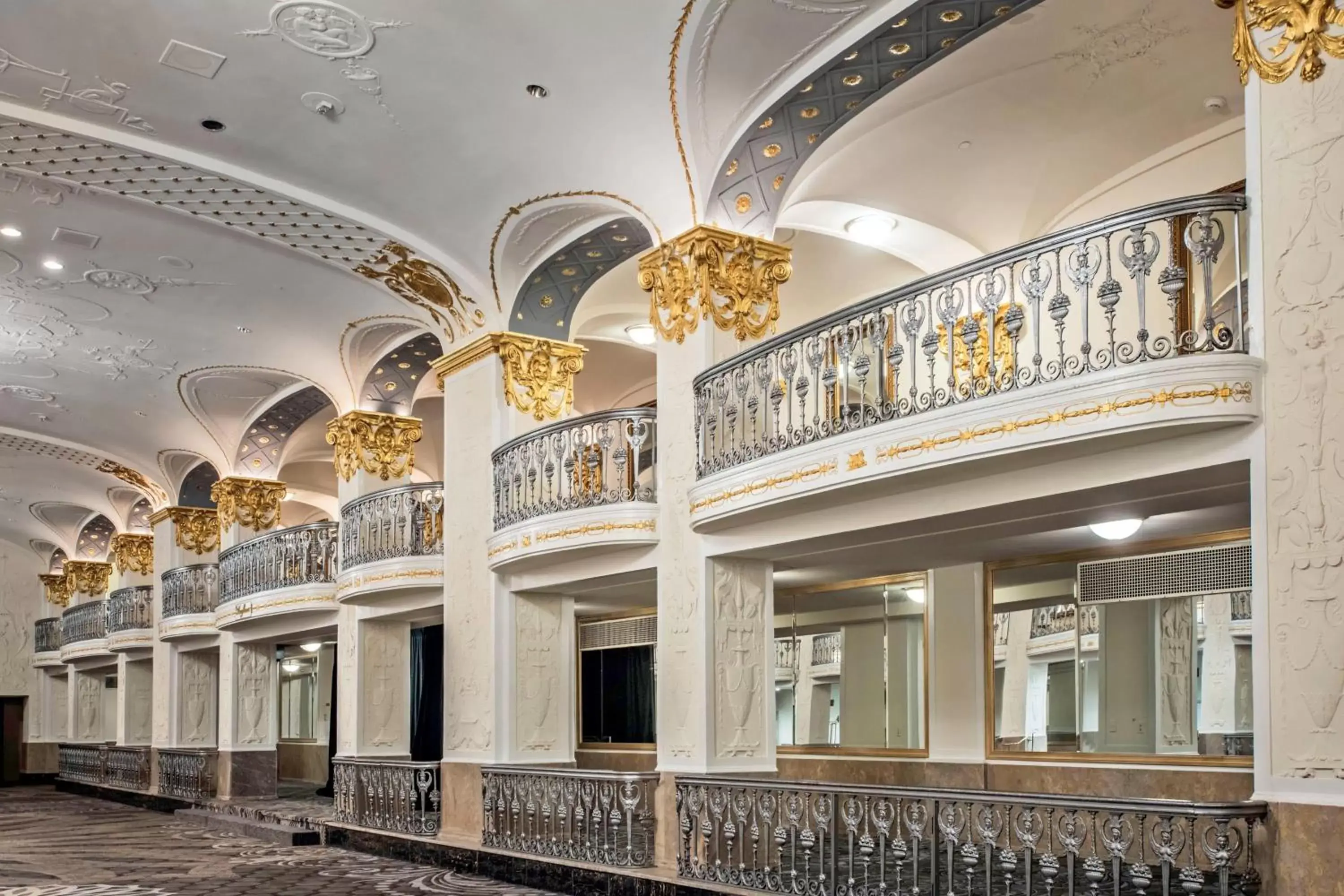 Meeting/conference room in The Mayflower Hotel, Autograph Collection