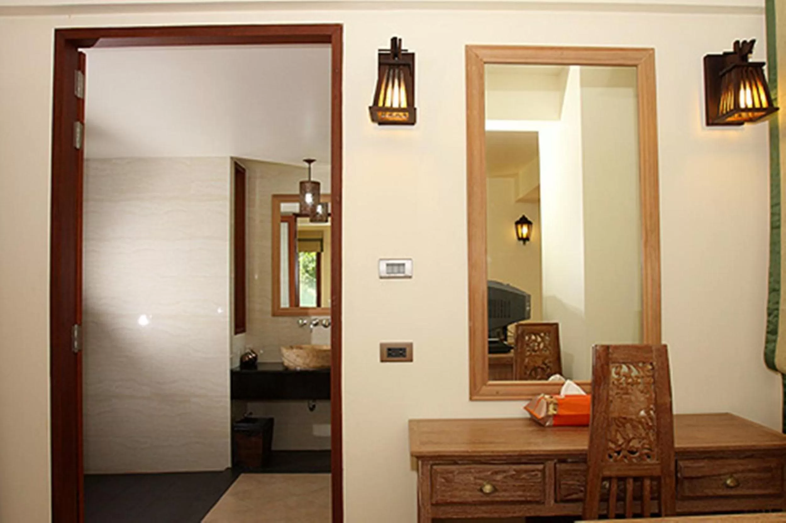 Deluxe Double Room with Garden View in Chivapuri Beach Resort