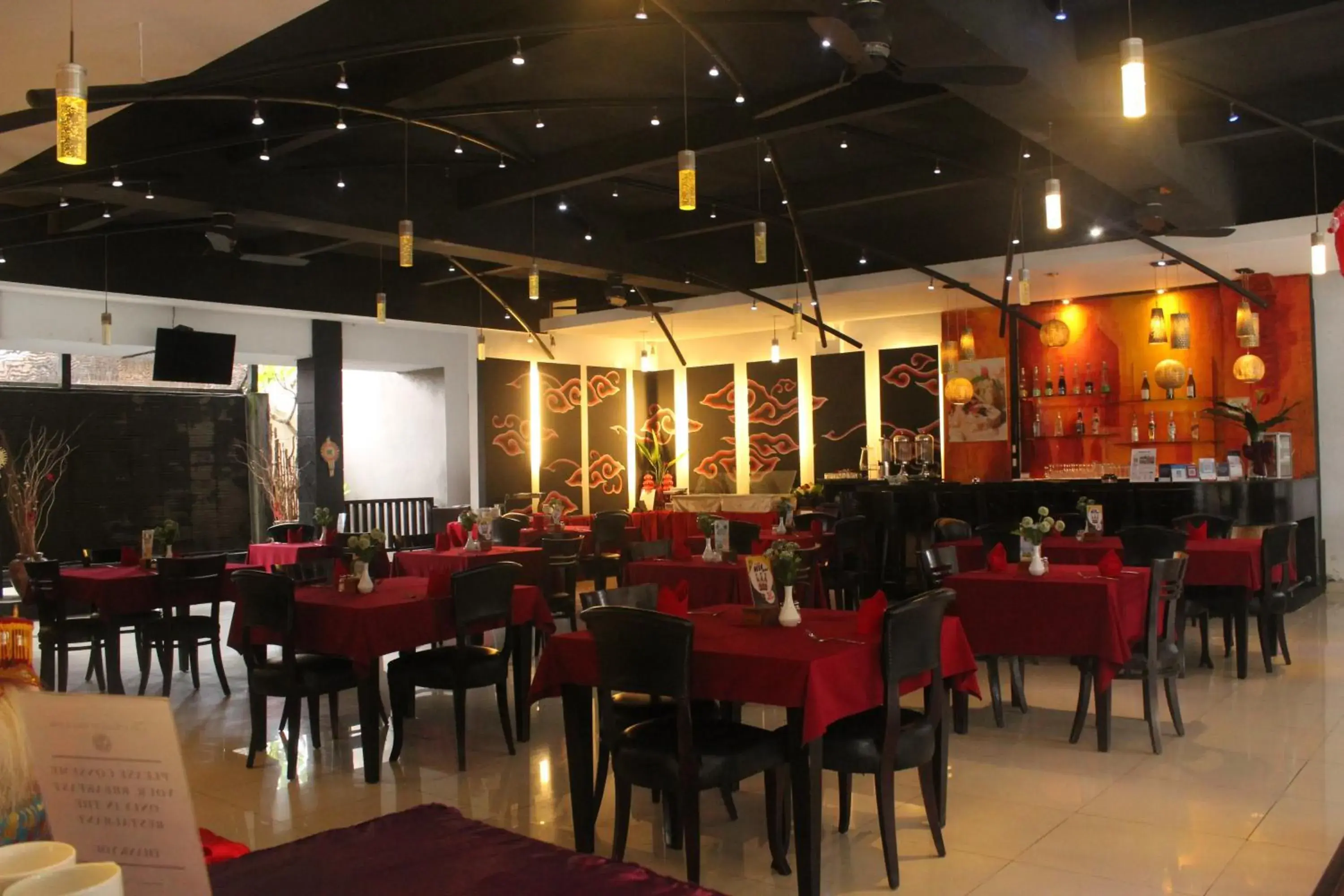 Restaurant/Places to Eat in The Radiant Hotel & Spa