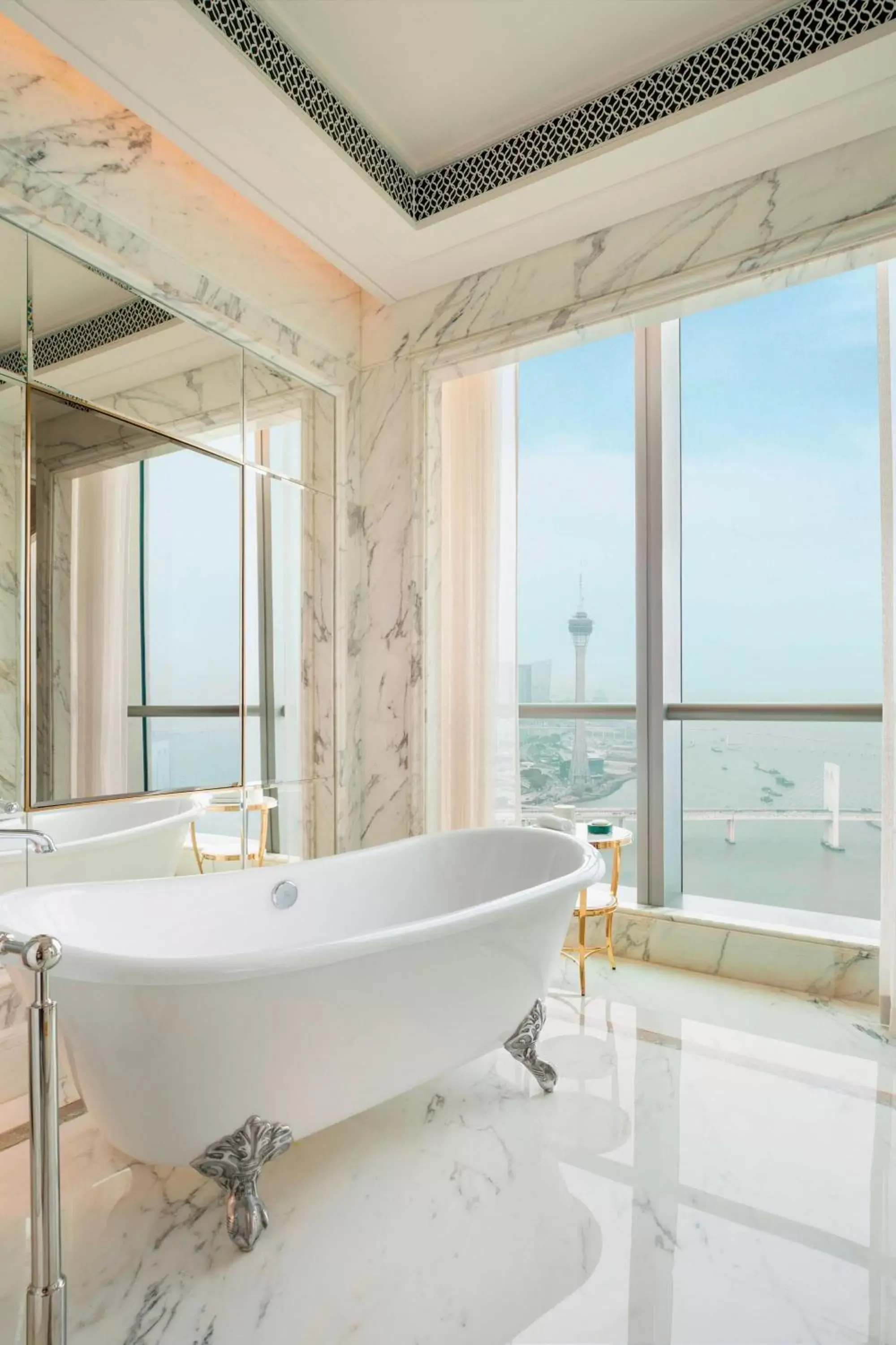 Bathroom in The St. Regis Zhuhai