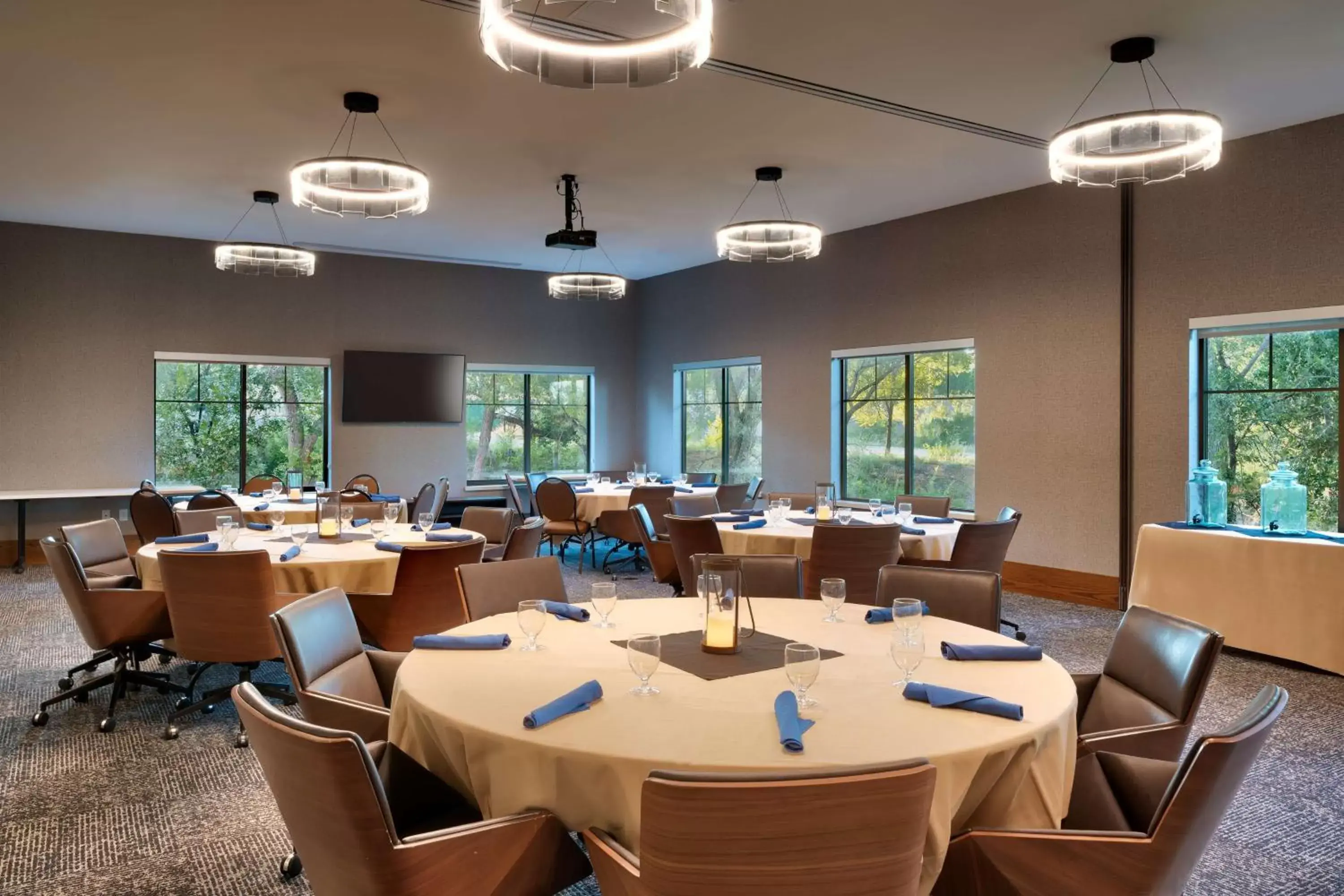 Meeting/conference room, Restaurant/Places to Eat in Hilton Garden Inn Prescott Downtown, Az