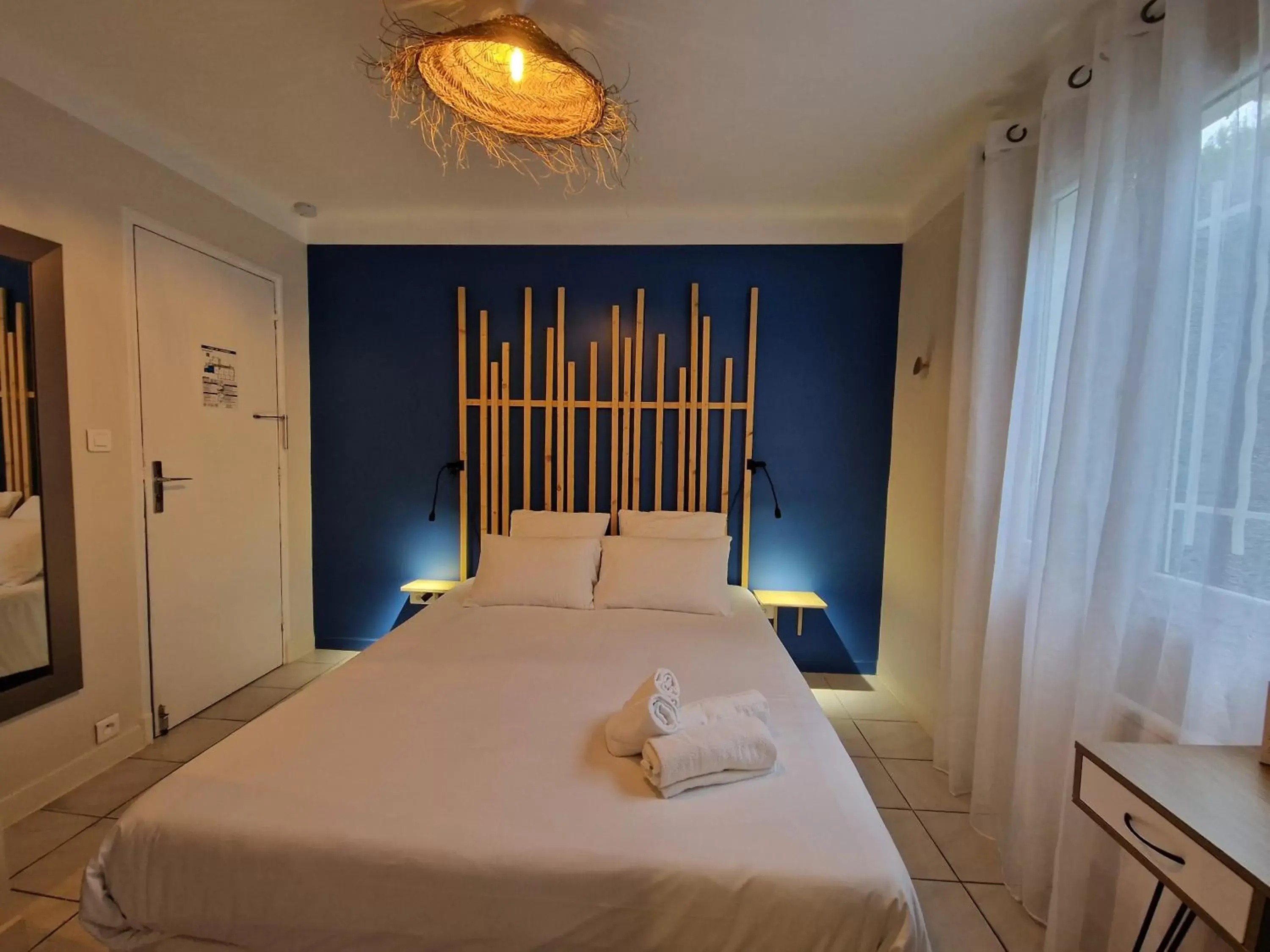 Bedroom, Bed in Le Cosy