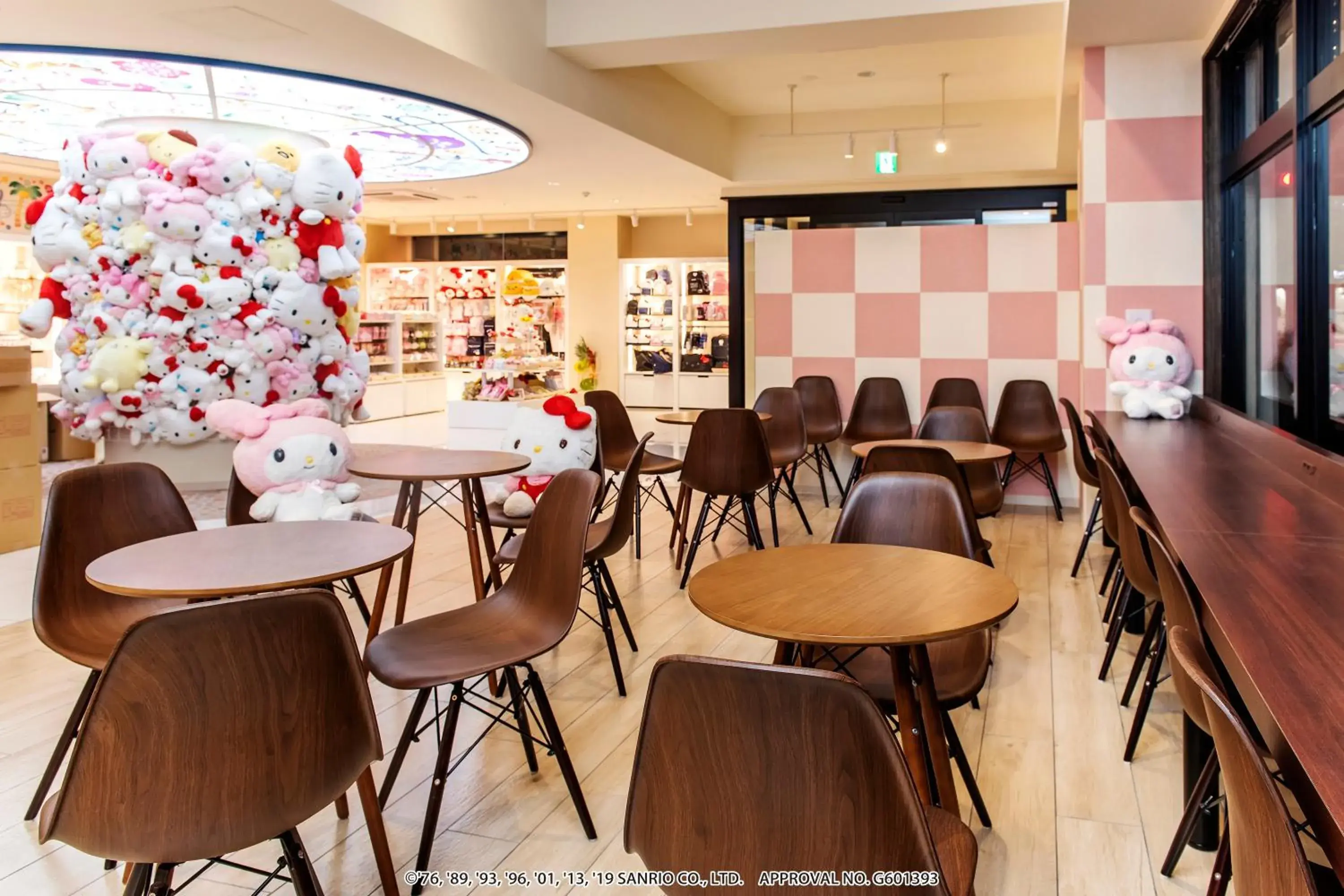 Area and facilities, Restaurant/Places to Eat in Hotel Okinawa With Sanrio Characters