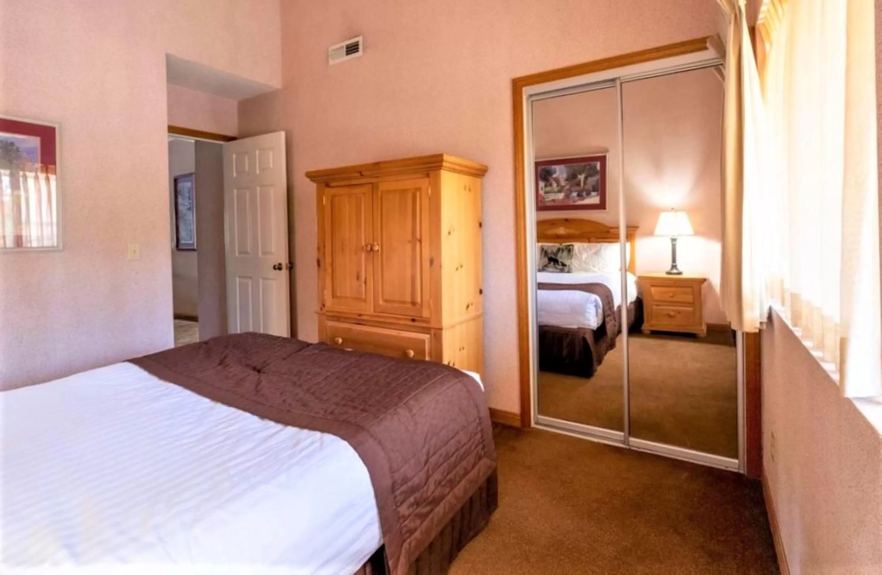 Bed in Lagonita Lodge