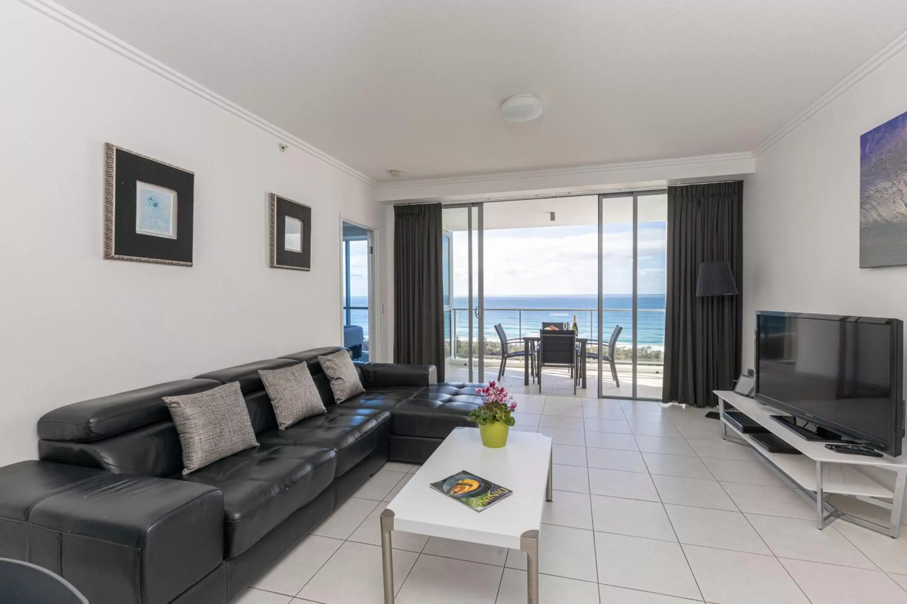 Living room, Seating Area in Ocean Pacific Resort - Official