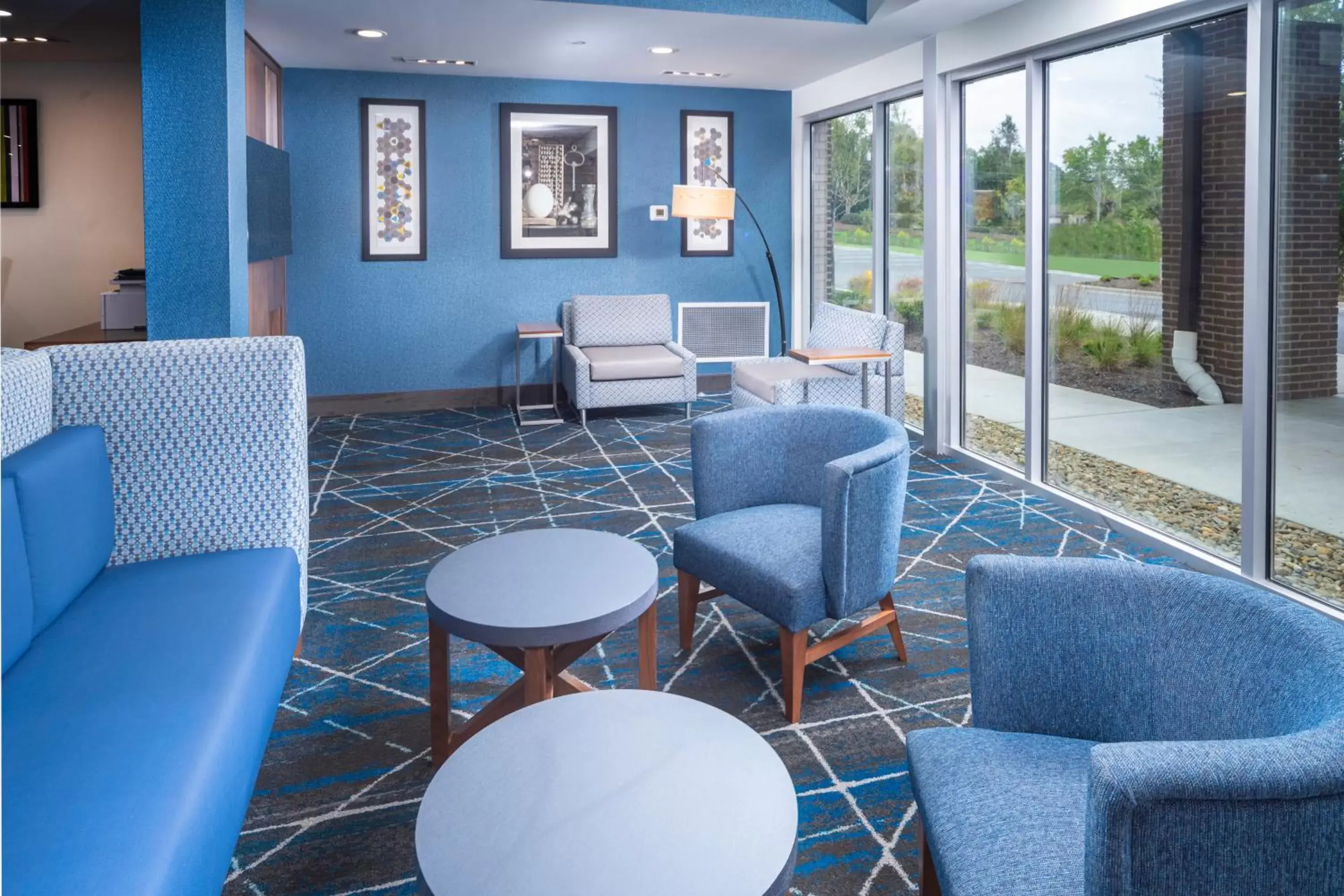 Property building, Lounge/Bar in Holiday Inn Express - Brevard, an IHG Hotel