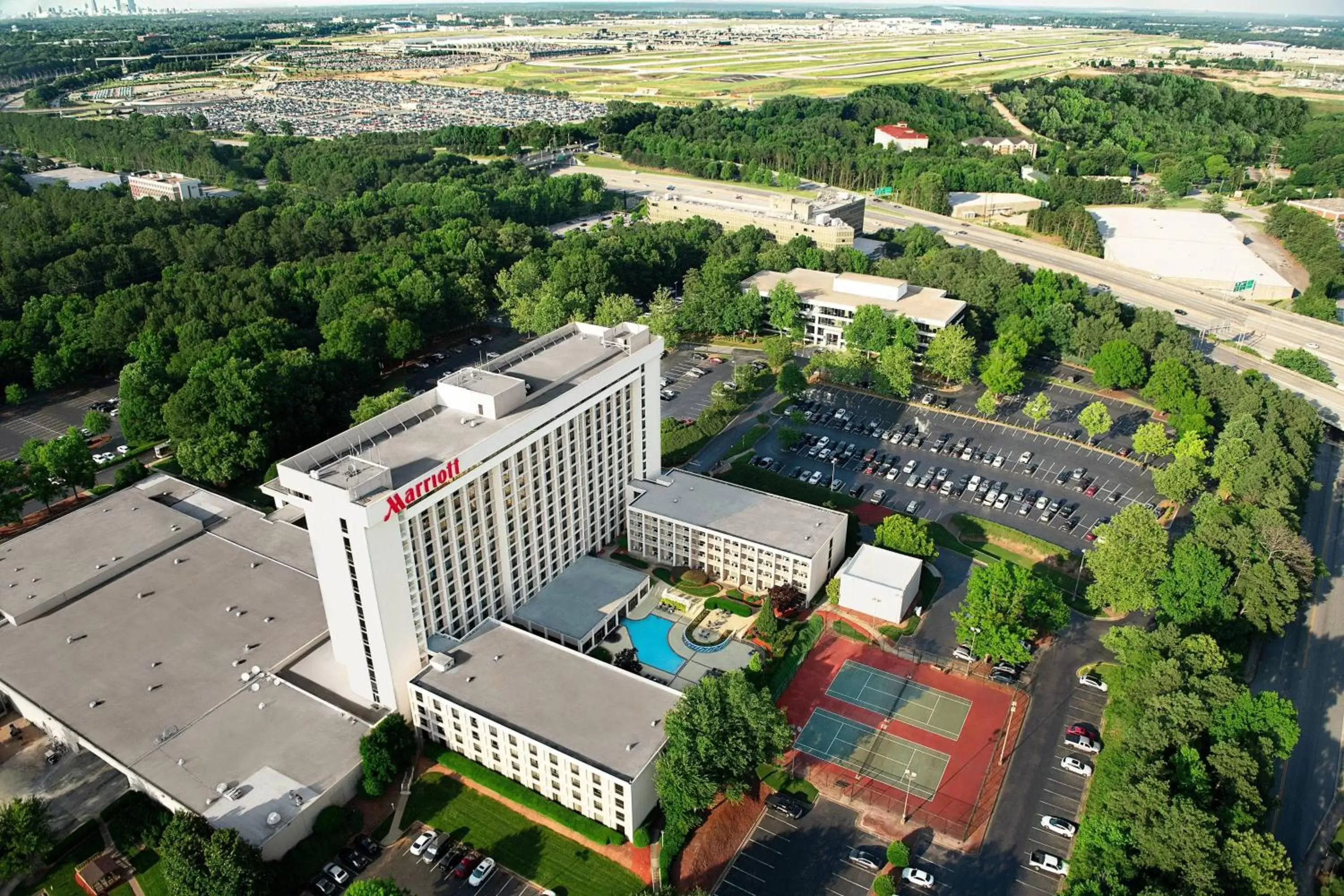 Property building, Bird's-eye View in Atlanta Airport Marriott