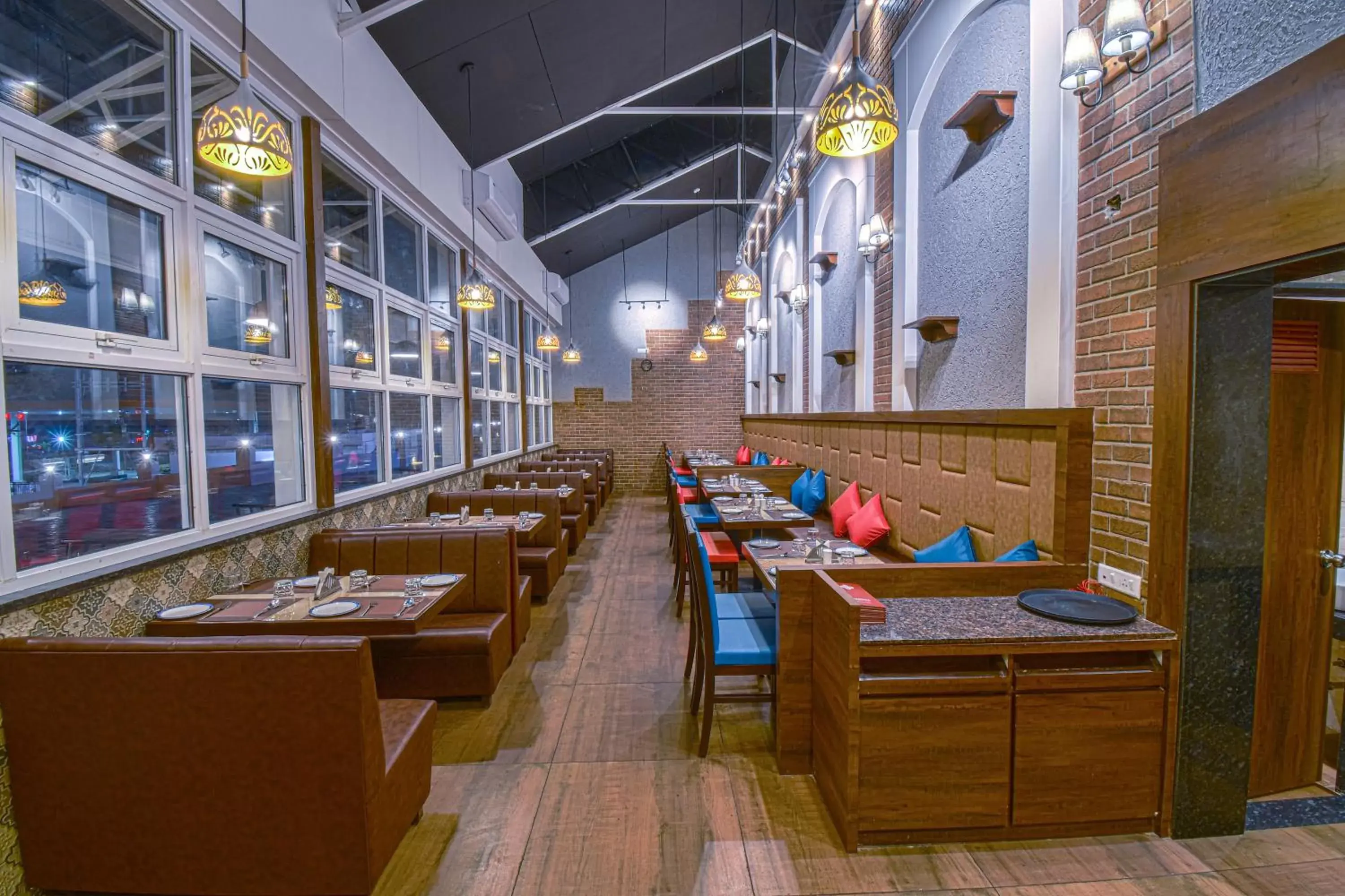 Restaurant/places to eat in Hotel Park Tree, NEAR 5 STAR MIDC, KANERIWADI, NH4 GOA HIGHWAY KOLHAPUR Restaurant/places to eat in Hotel Park Tree, NEAR 5 STAR MIDC, KANERIWADI, NH4 GOA HIGHWAY KOLHAPUR