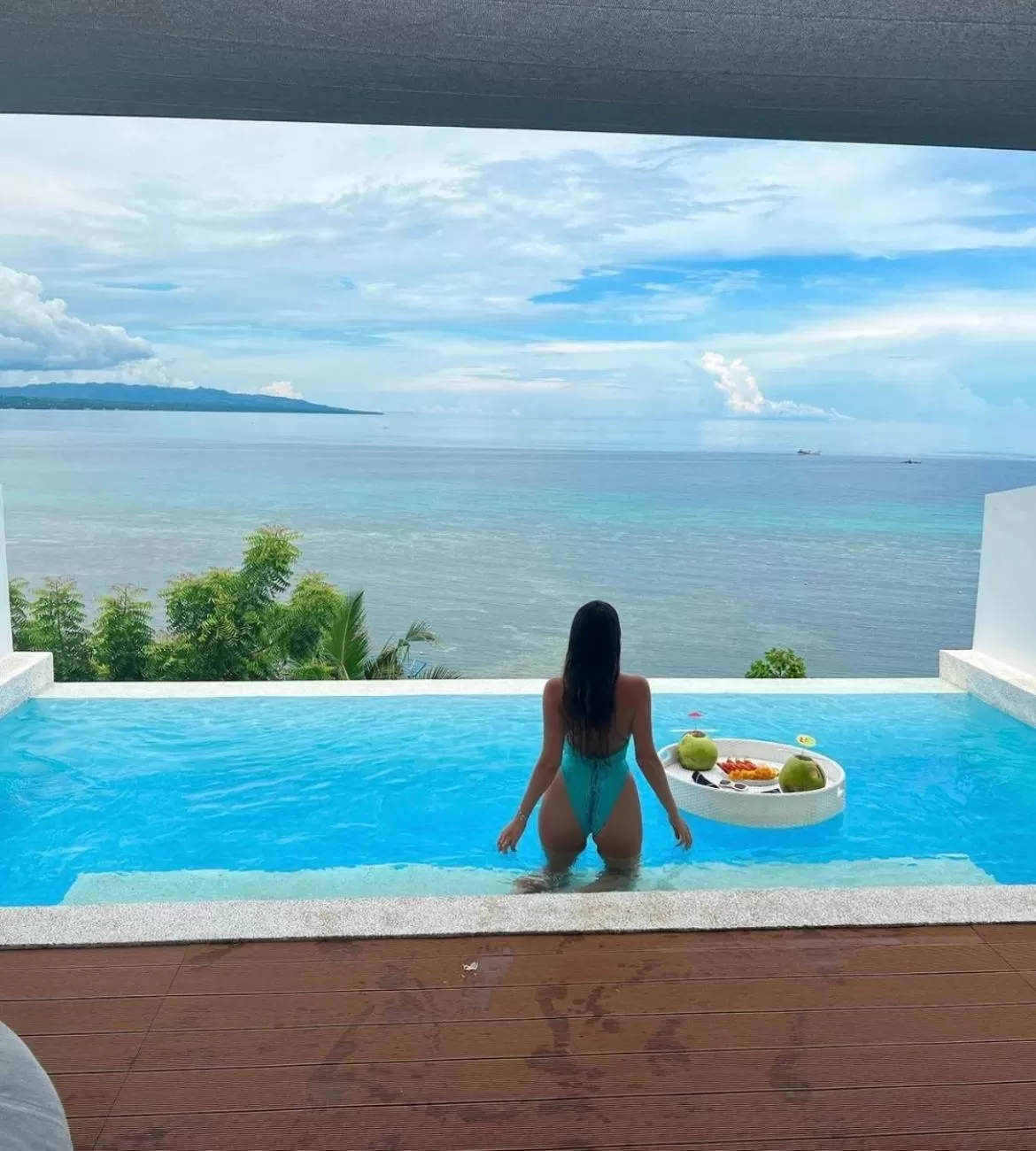 Swimming pool in Epic Suites Bohol ADULTS ONLY