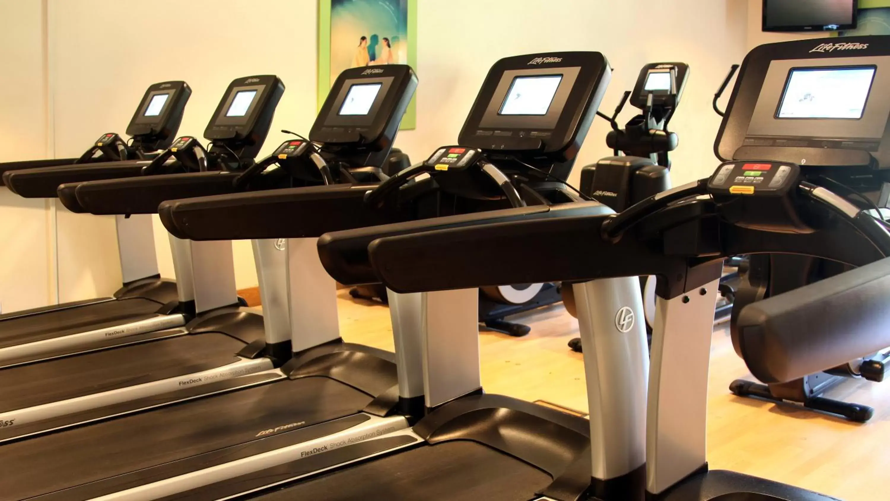 Fitness centre/facilities, Fitness Center/Facilities in Holiday Inn Fareham Solent, an IHG Hotel