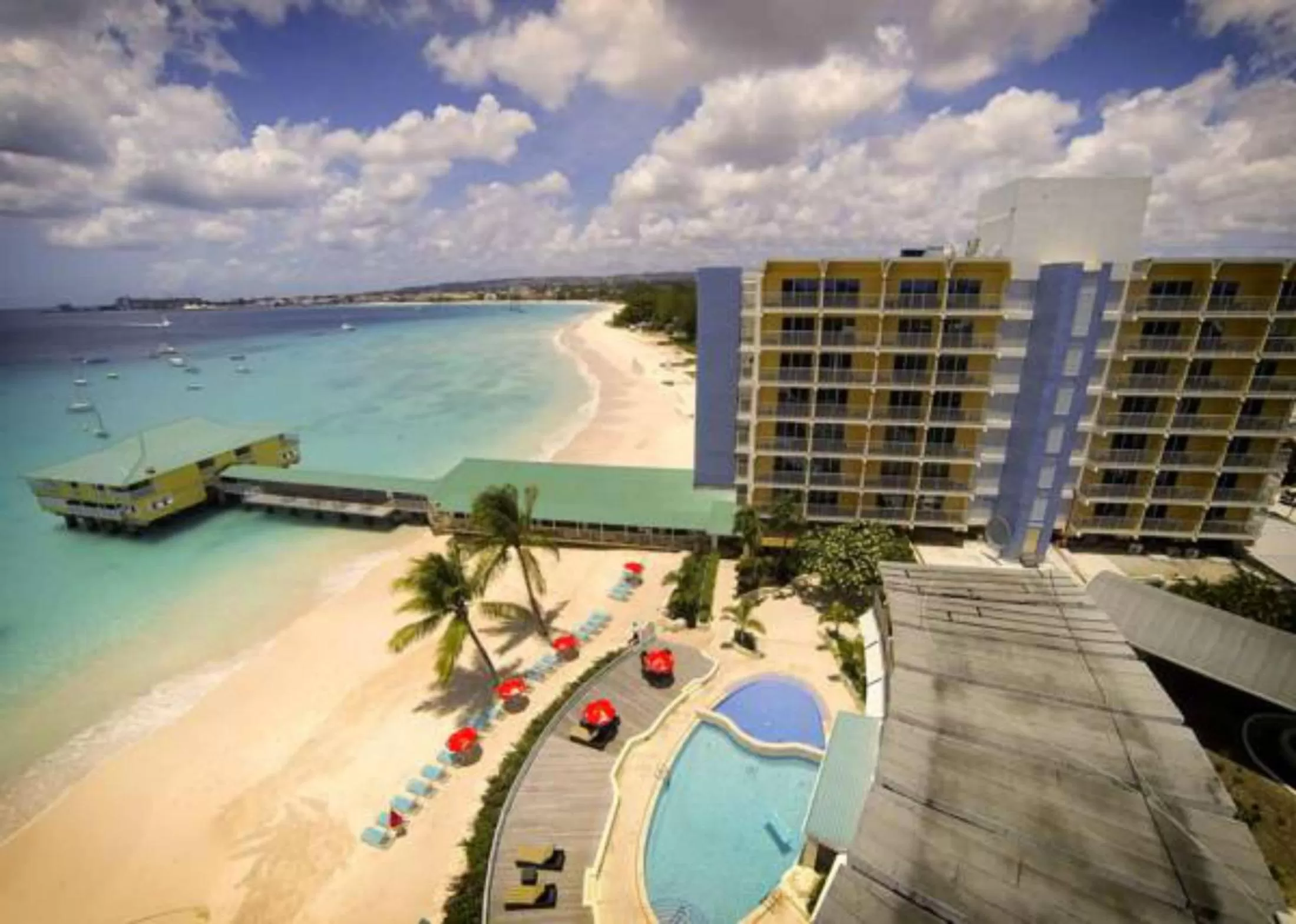 Facade/entrance in Radisson Aquatica Resort Barbados