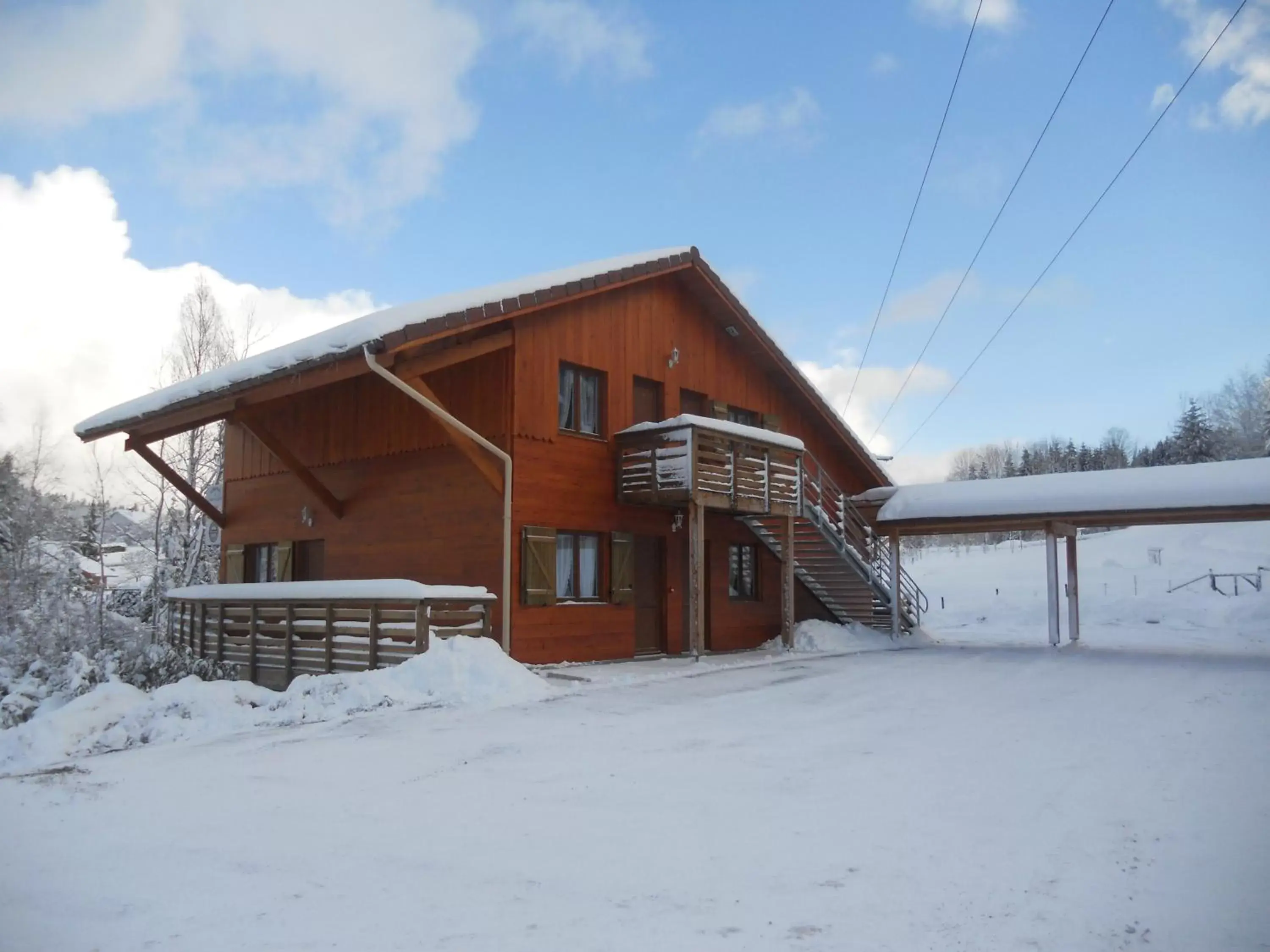 Facade/entrance, Winter in Auberge du Saut des Cuves